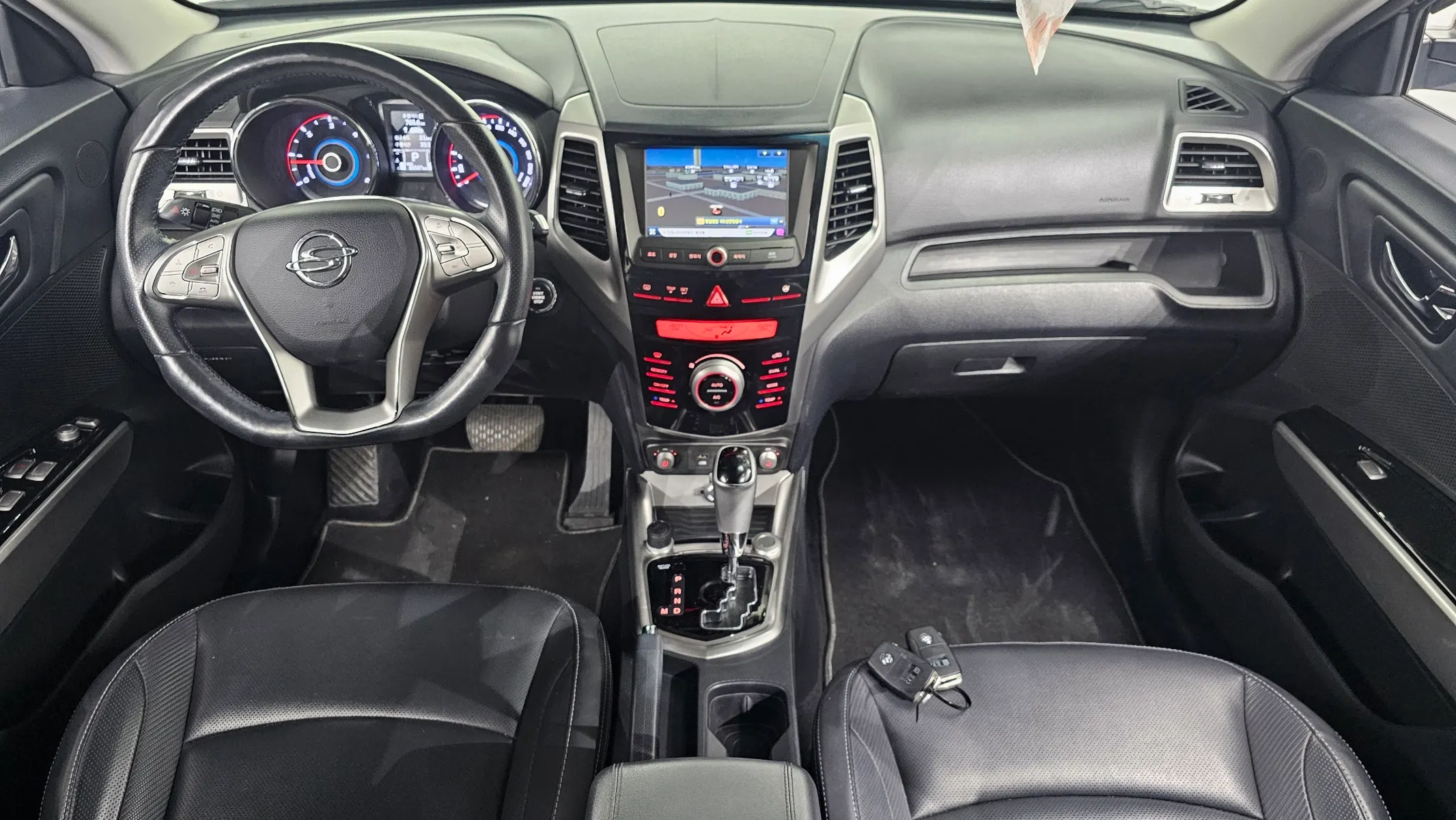 KG Mobility Tivoli LX 2WD 2016 4/5