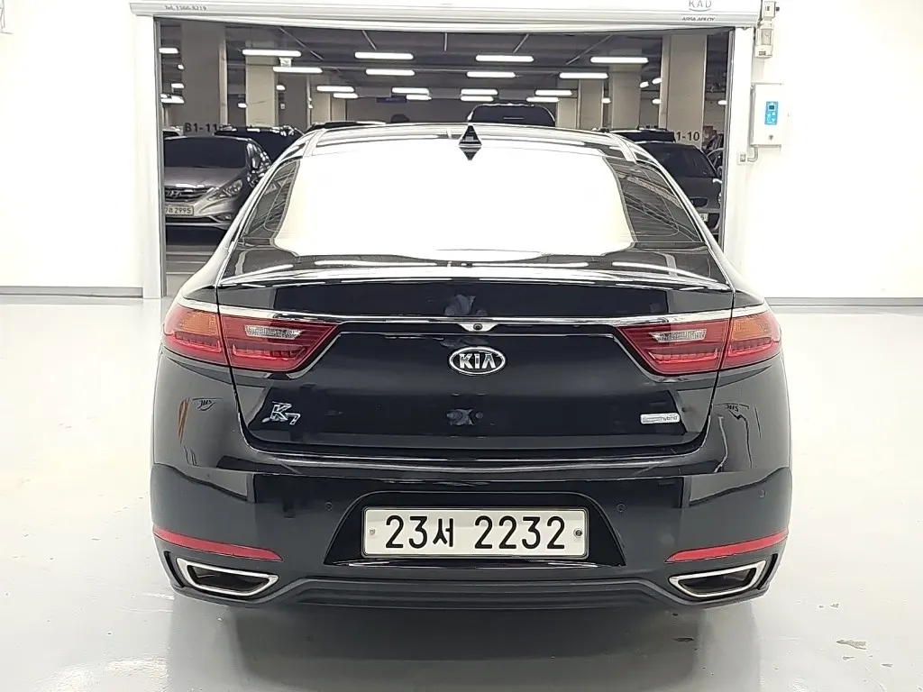 Kia K7 2018 2/5