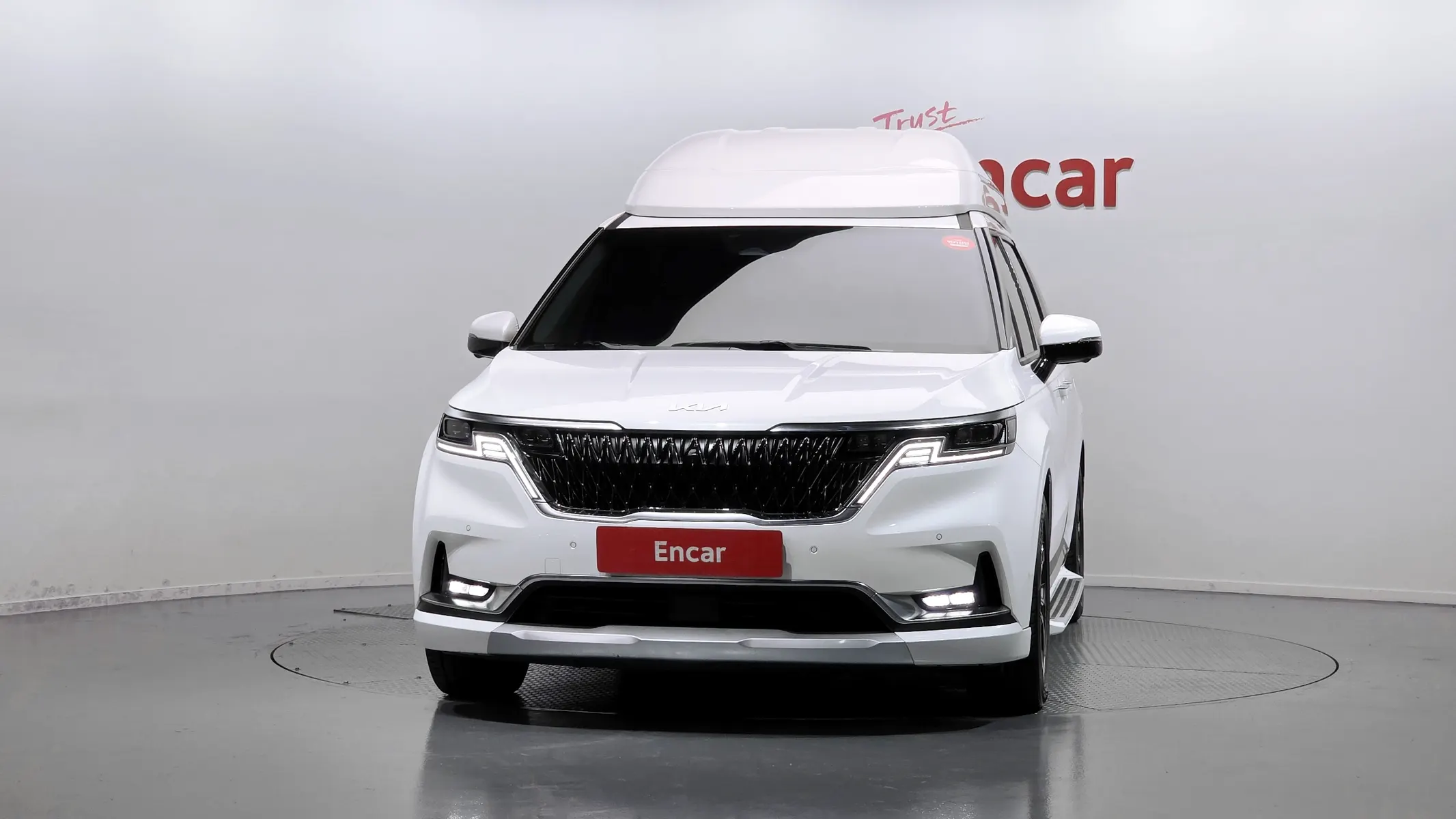 Kia Carnival 9 2021 2/5