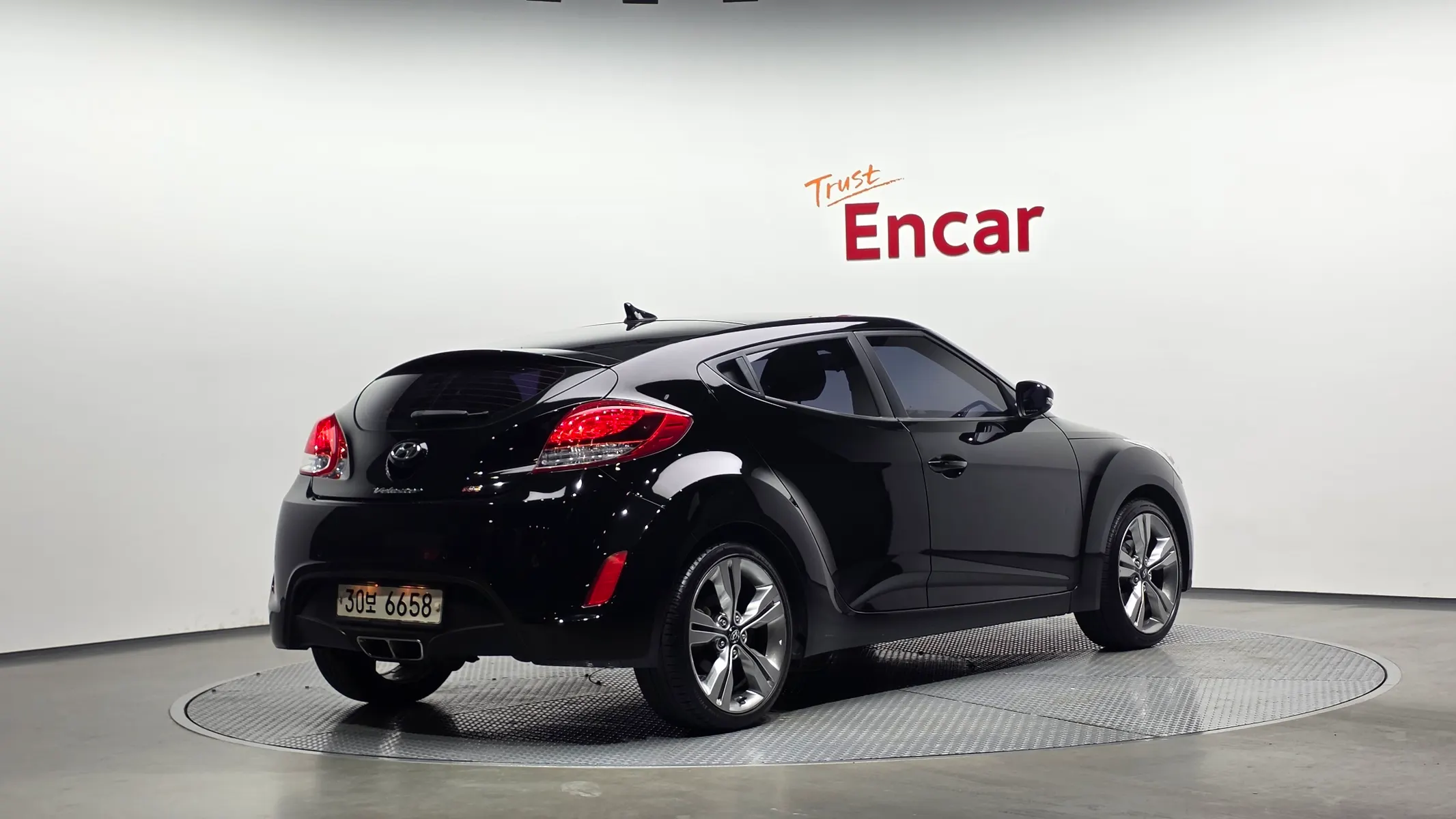 Hyundai 벨로스터 2011 2/31