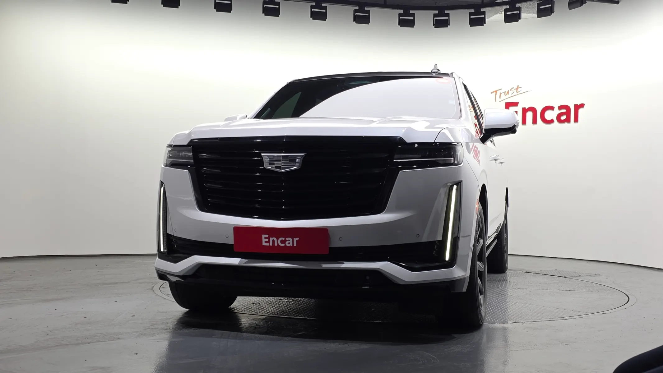 Cadillac 5 6.2 ESV 2021 2/5