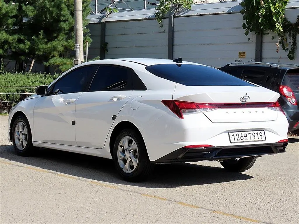 Hyundai (CN7) 1.6 2021 2/5