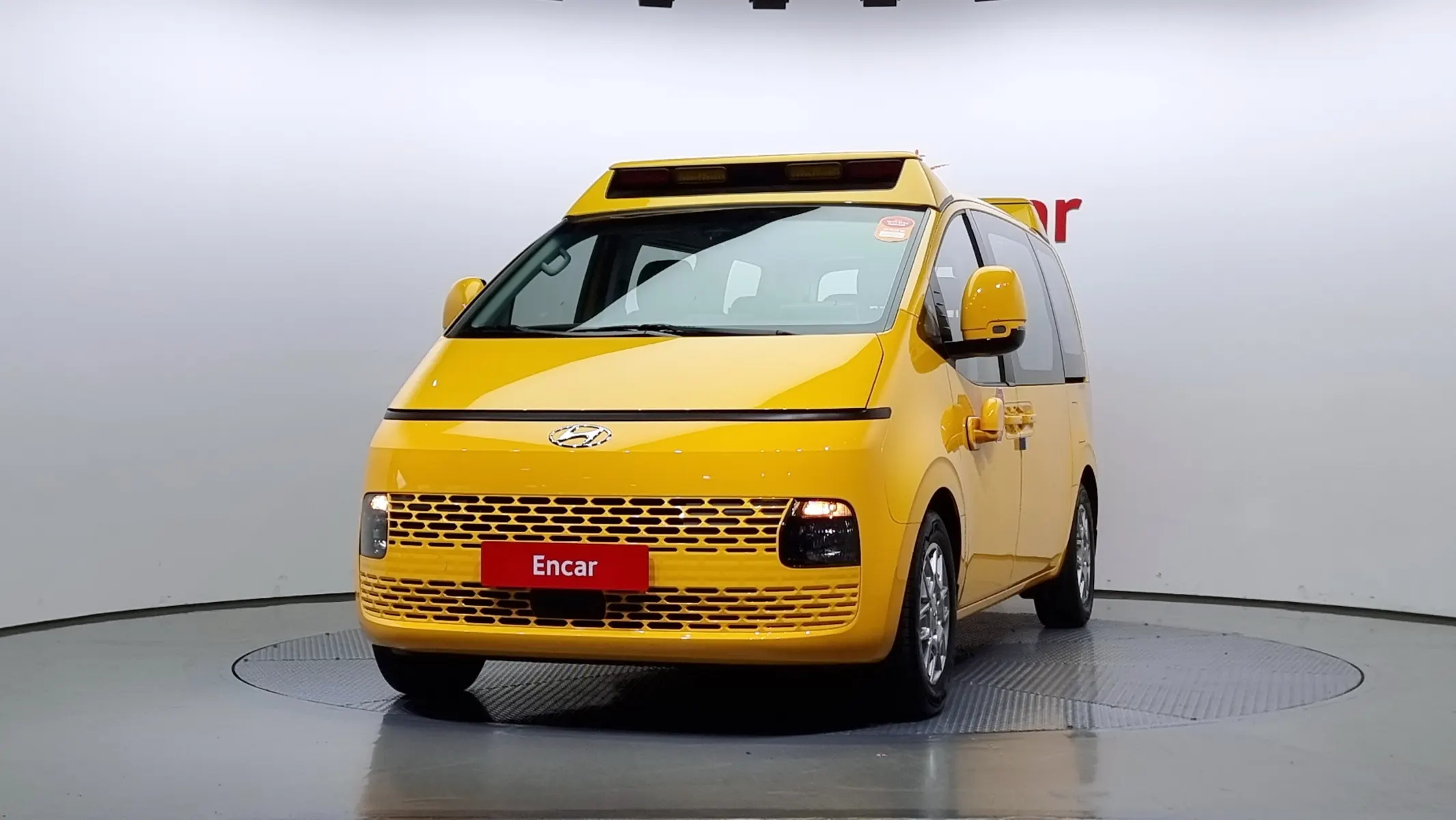 Hyundai Staria L3.5 2023 2/5