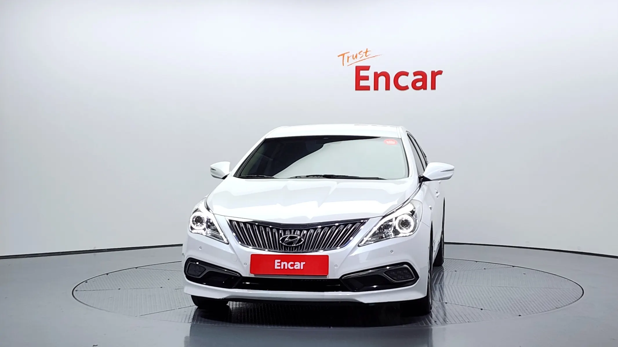 Hyundai HG 2015 2/5