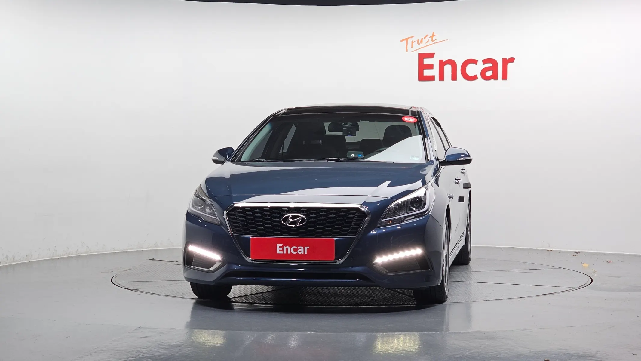 Hyundai LF 2.0 HEV 2016 2/5