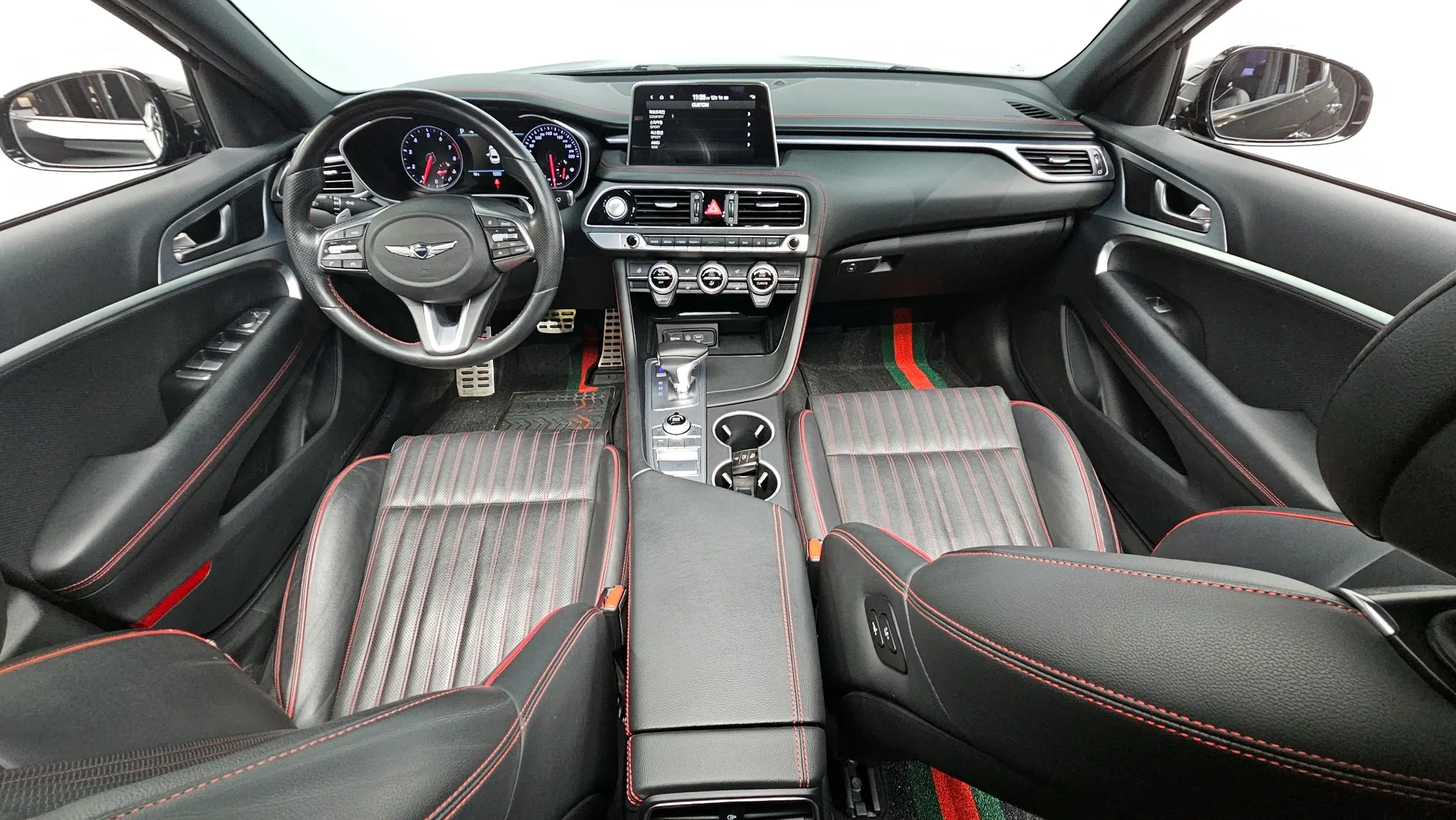 Genesis G70 2.0T AWD 2017 4/5