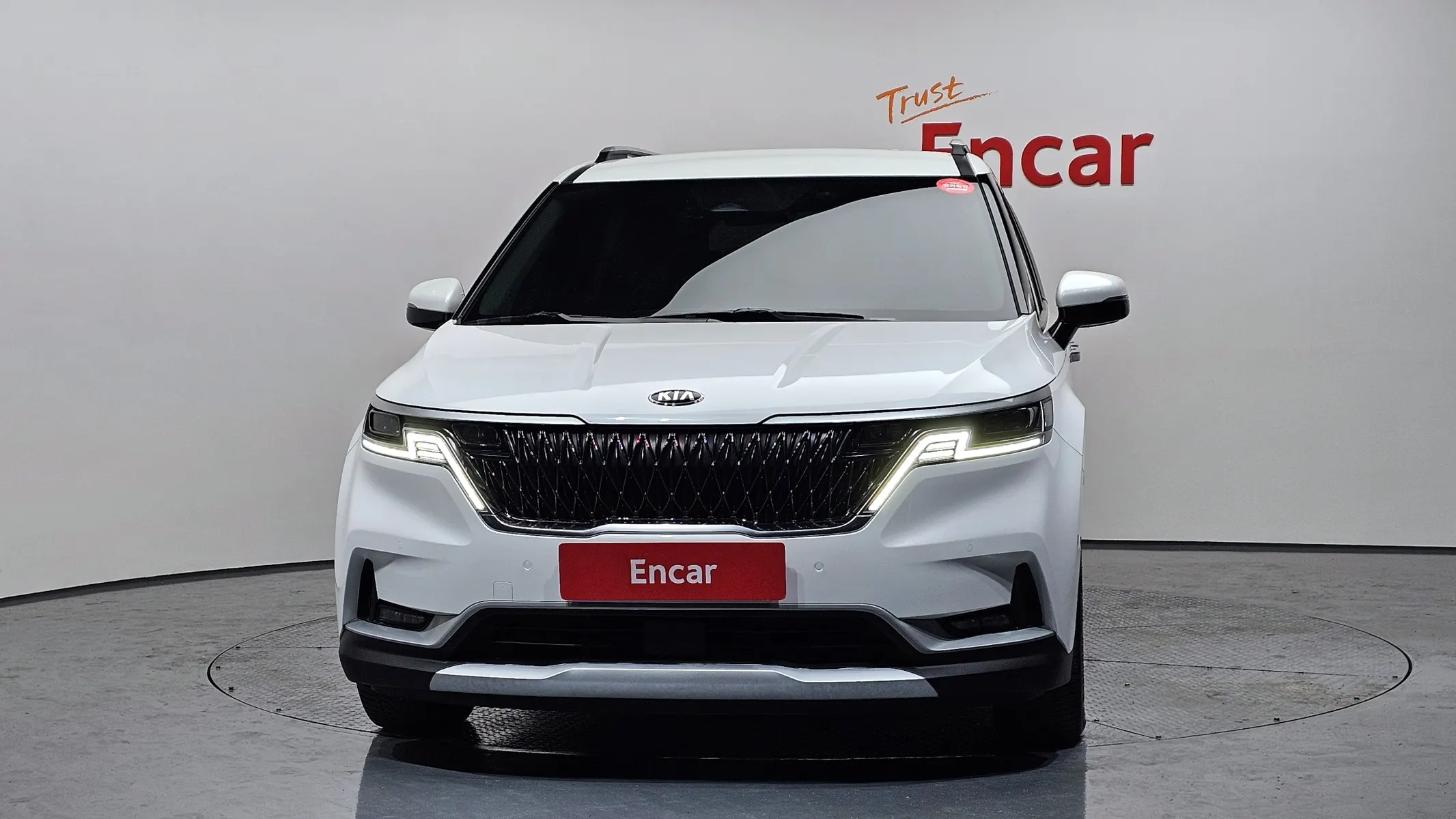 Kia Carnival 9 2021 2/5