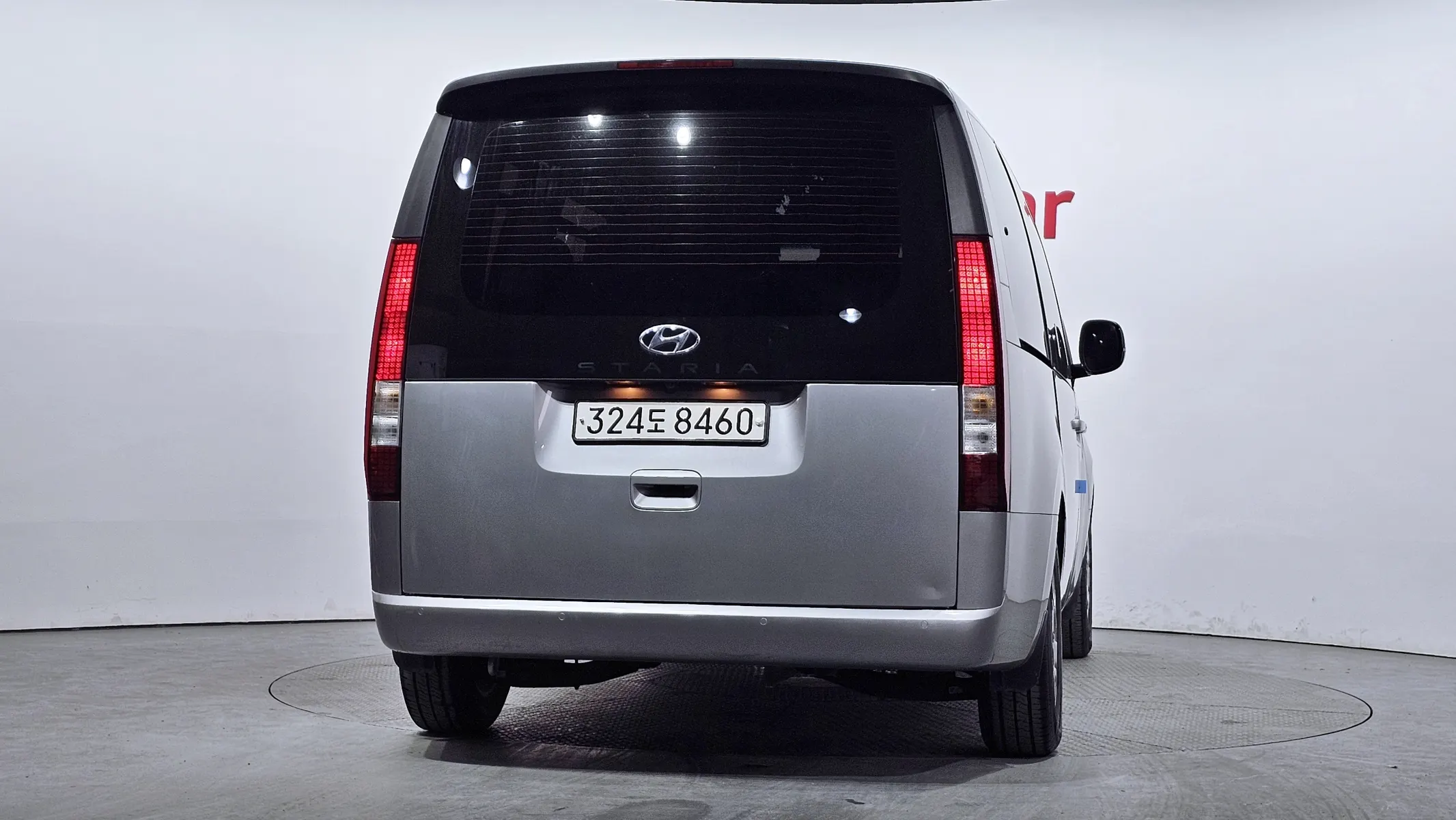 Hyundai Staria 9 2021 3/5