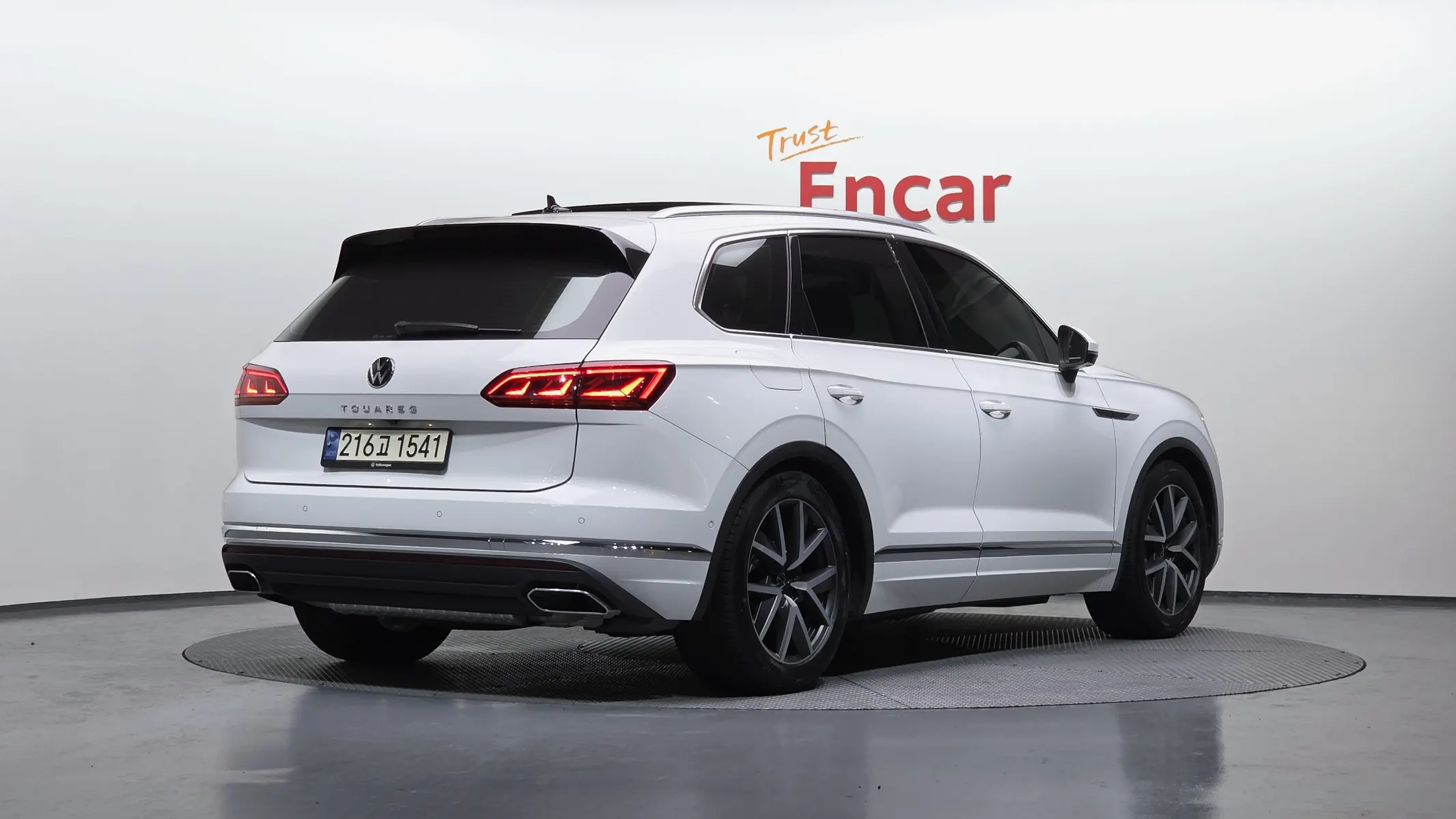 Volkswagen 3 3.0 TDI 2023 2/21