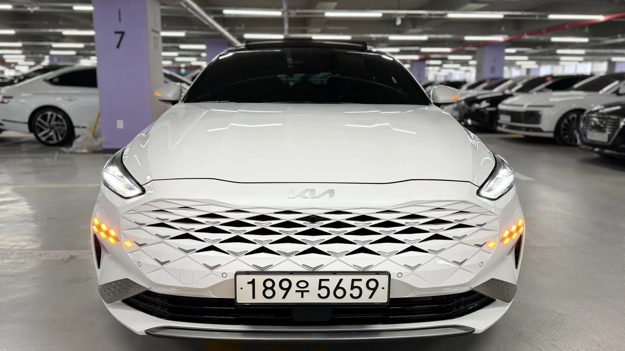Kia K8 2022 2/5