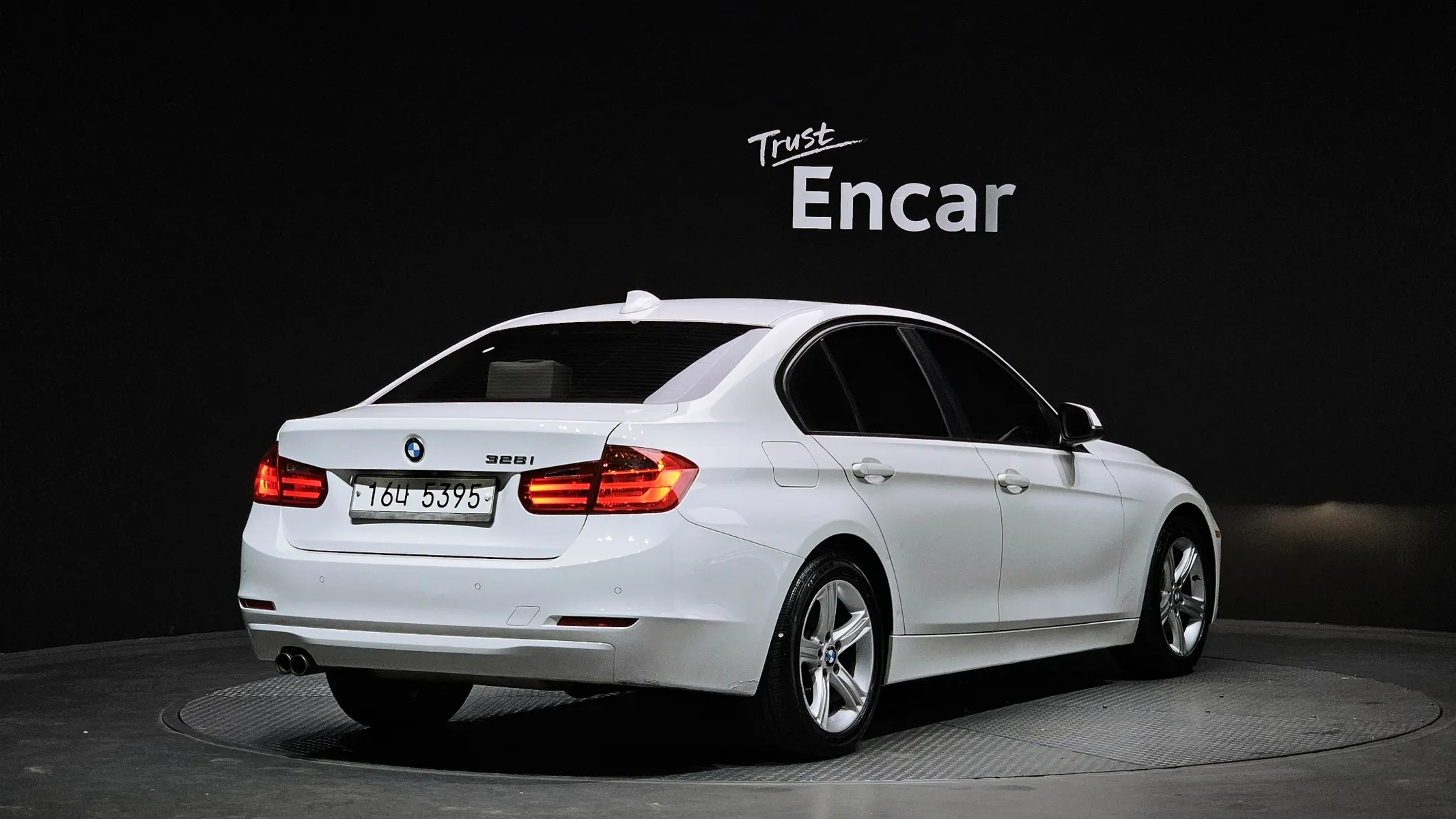 BMW 3 Series (F30) 328i 2012 2/27