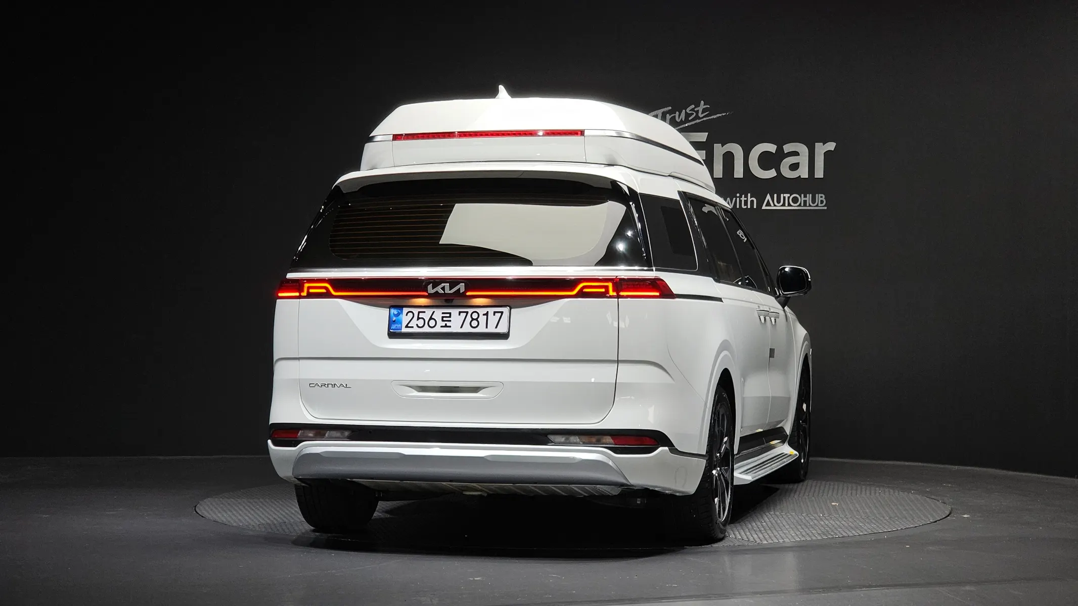 Kia Carnival 9 2022 3/5