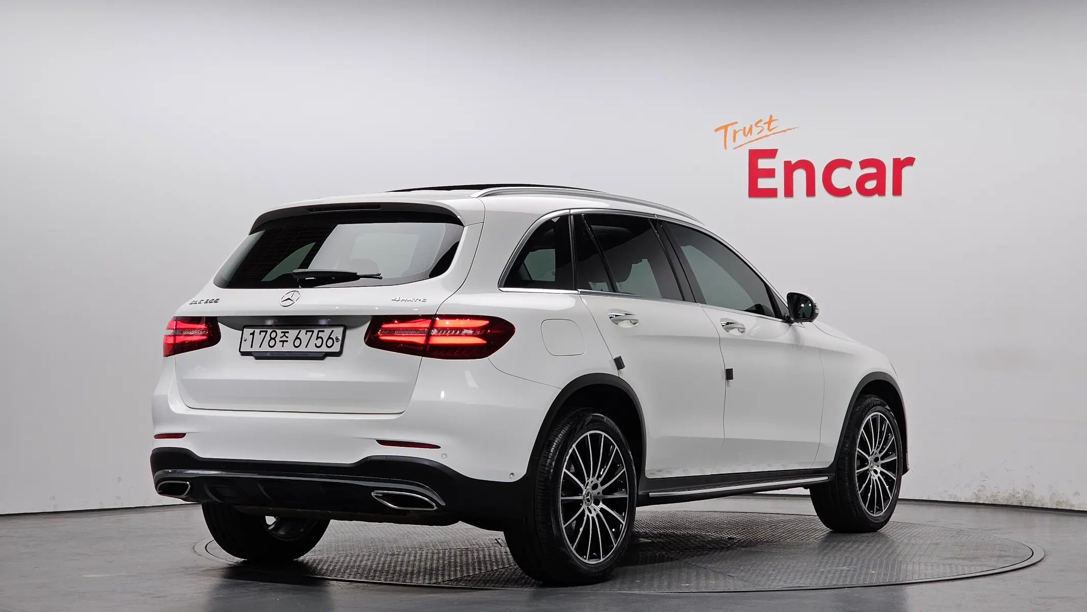 Mercedes-Benz GLC-Class X253 GLC300 4MATIC AMG Line 2019 2/21