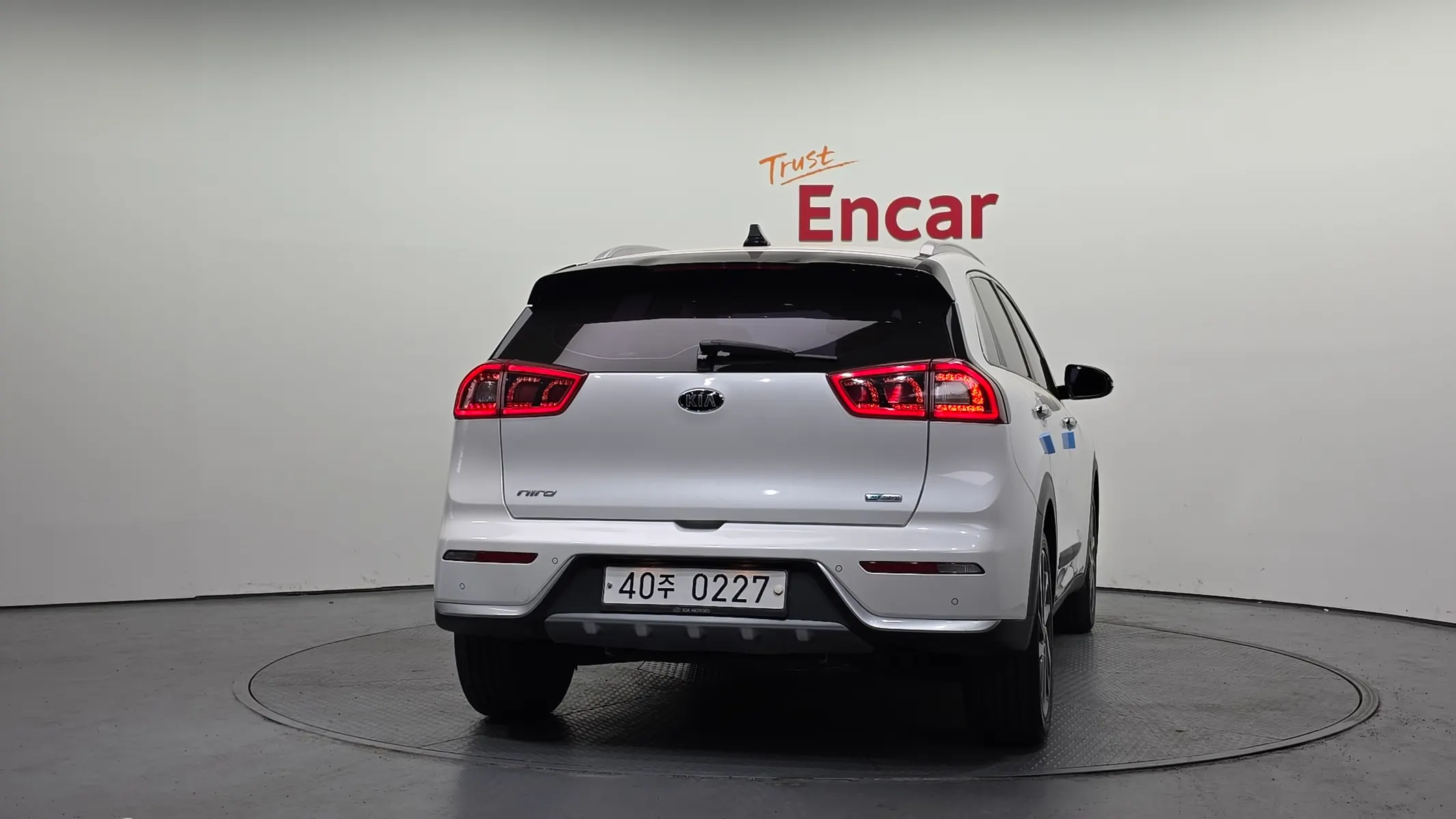 Kia Niro 2016 3/5