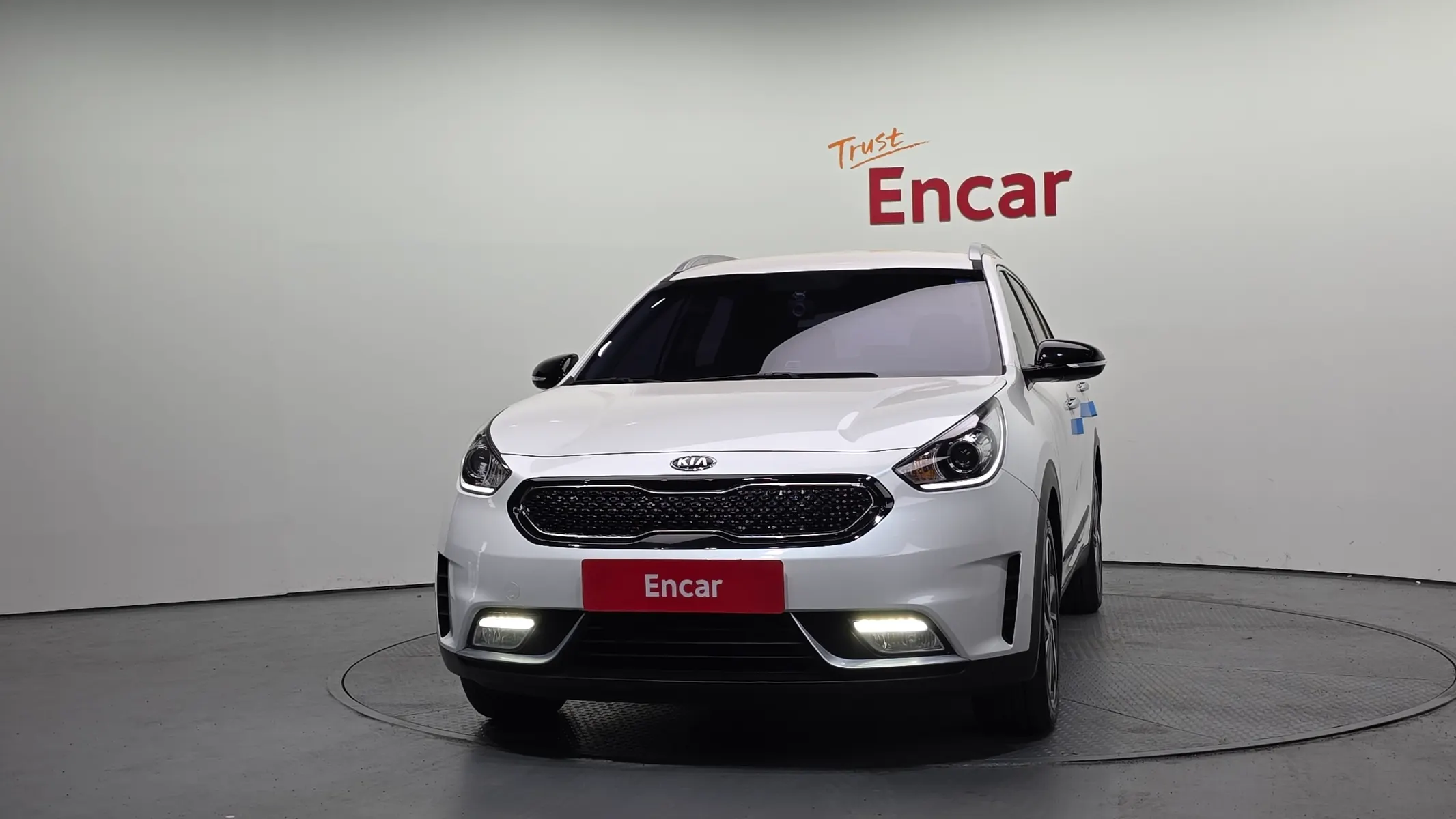 Kia Niro 2016 2/5