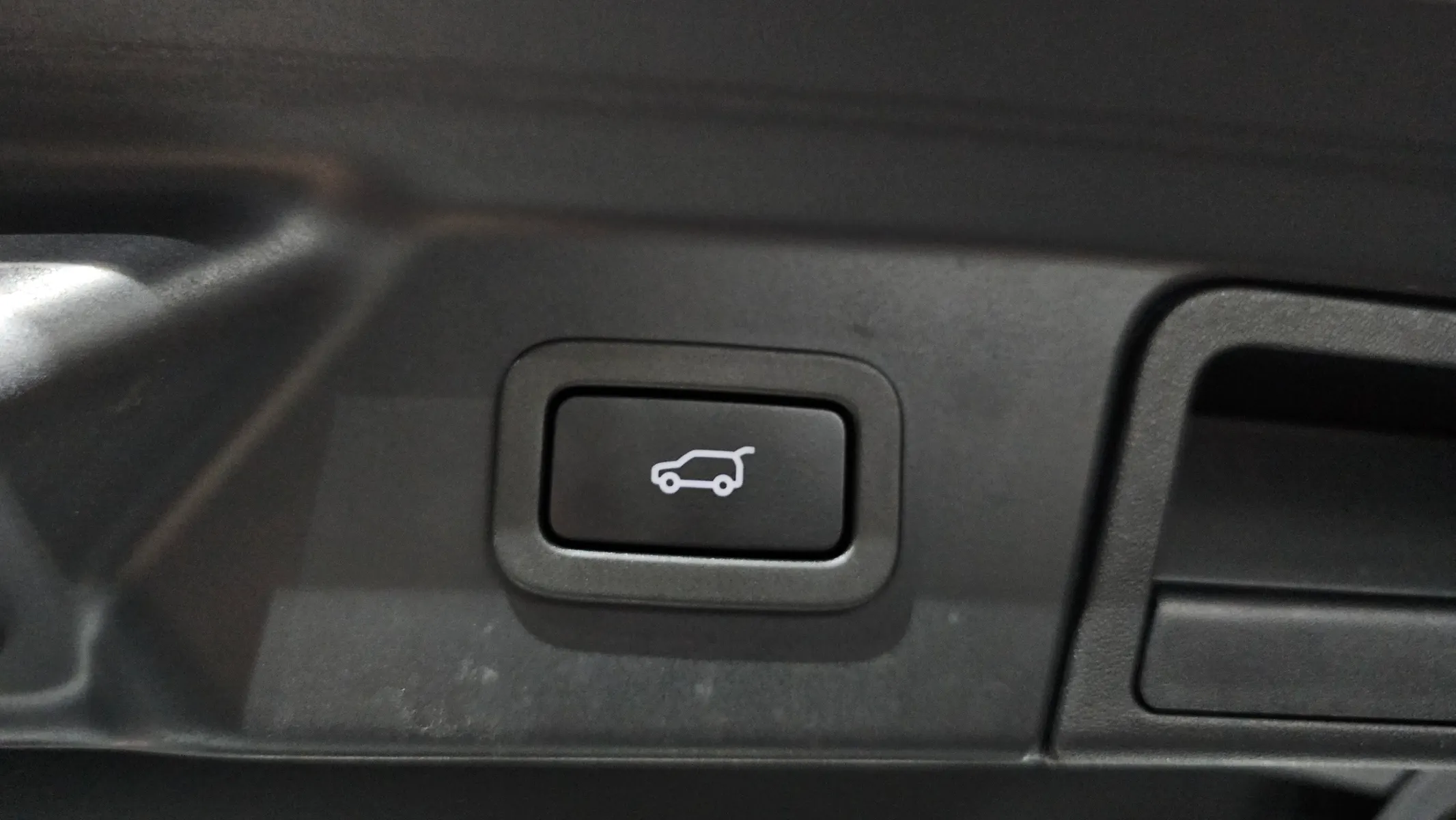 Land Rover 레인지로버 벨라 3.0 P400 R- HSE 2022 30/31