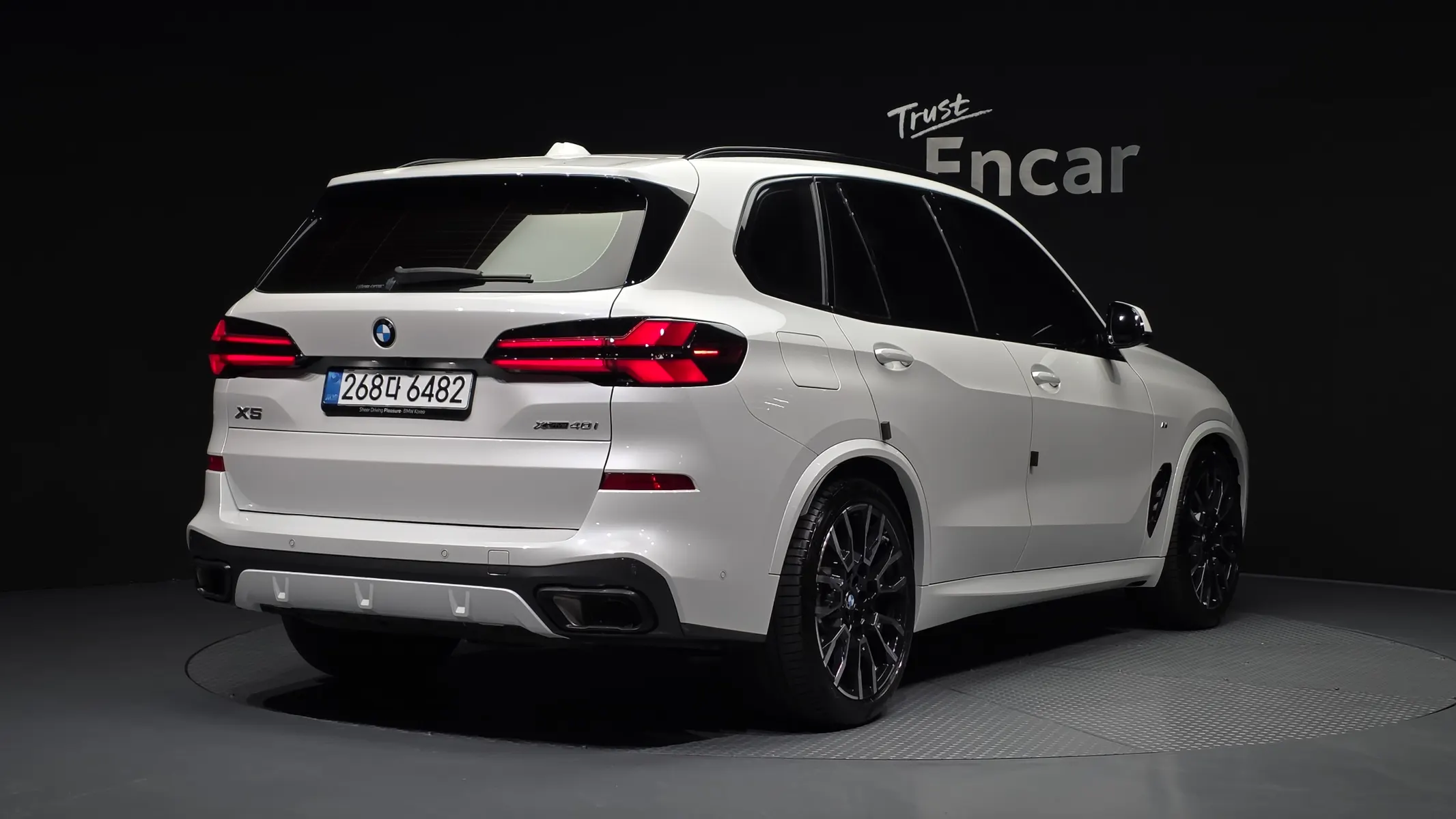 BMW X5 (G05) xDrive 40i M 2025 2/33