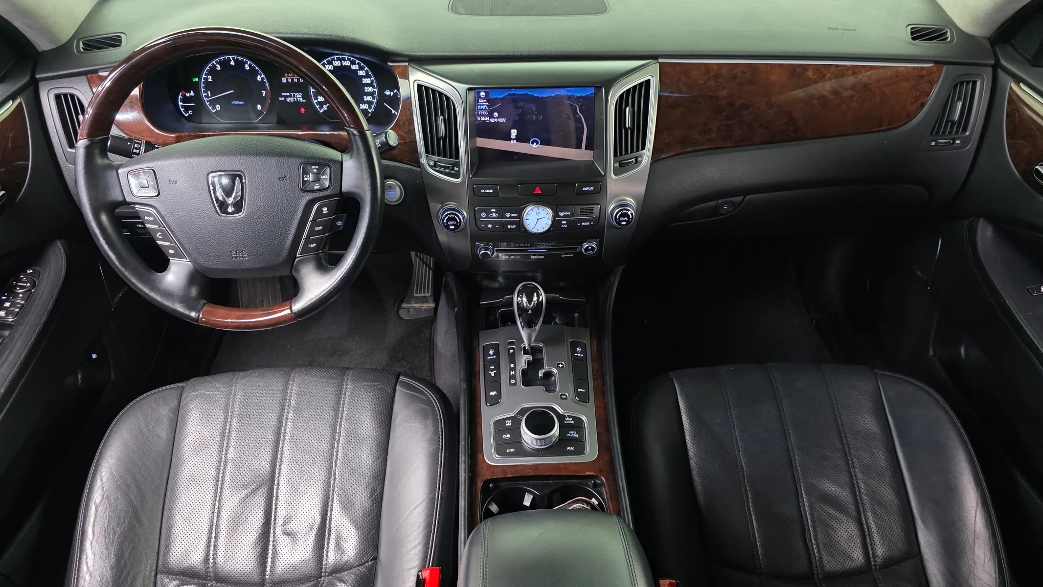 Hyundai () VS380 2011 4/5