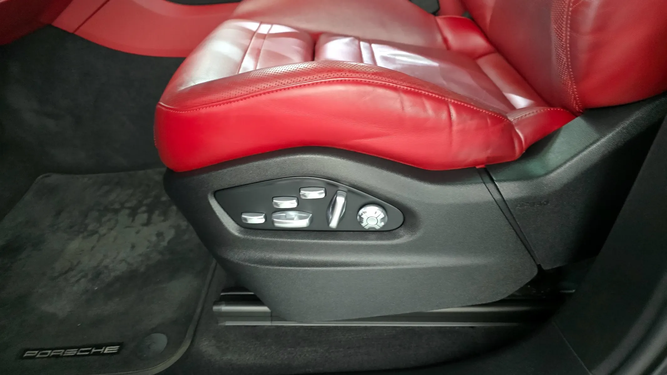 Porsche (PO536) 3.0 2019 33/34