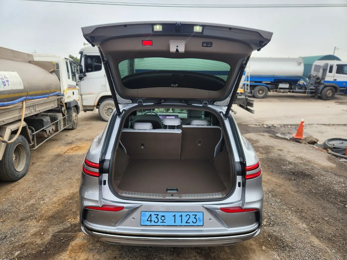 Genesis GV70 e-AWD 2026 4/5