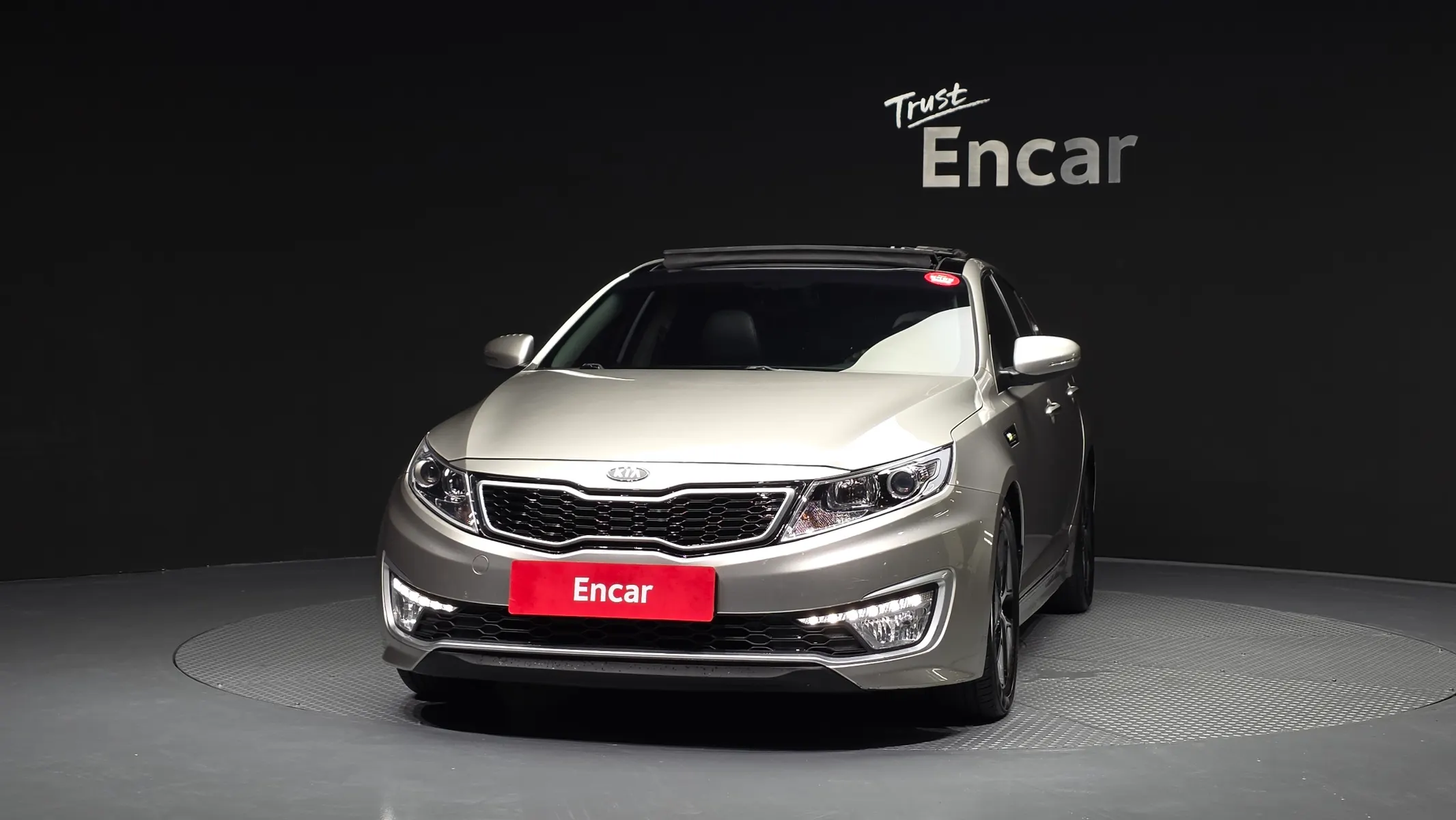 Kia K5 2011 2/5