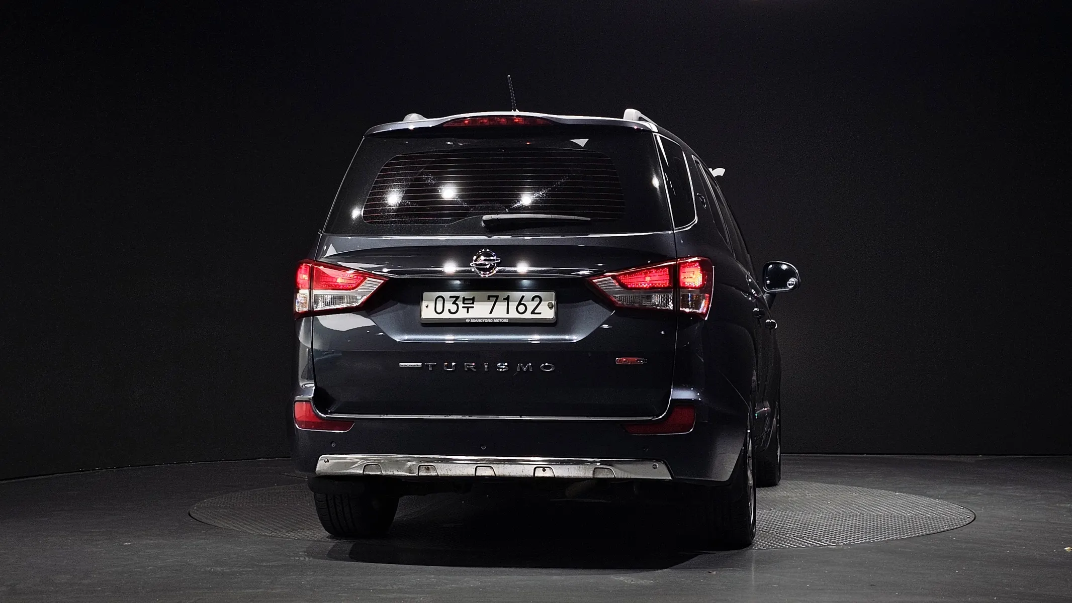 KG Mobility 코란도 투리스모 4WD TX 9 2018 3/5
