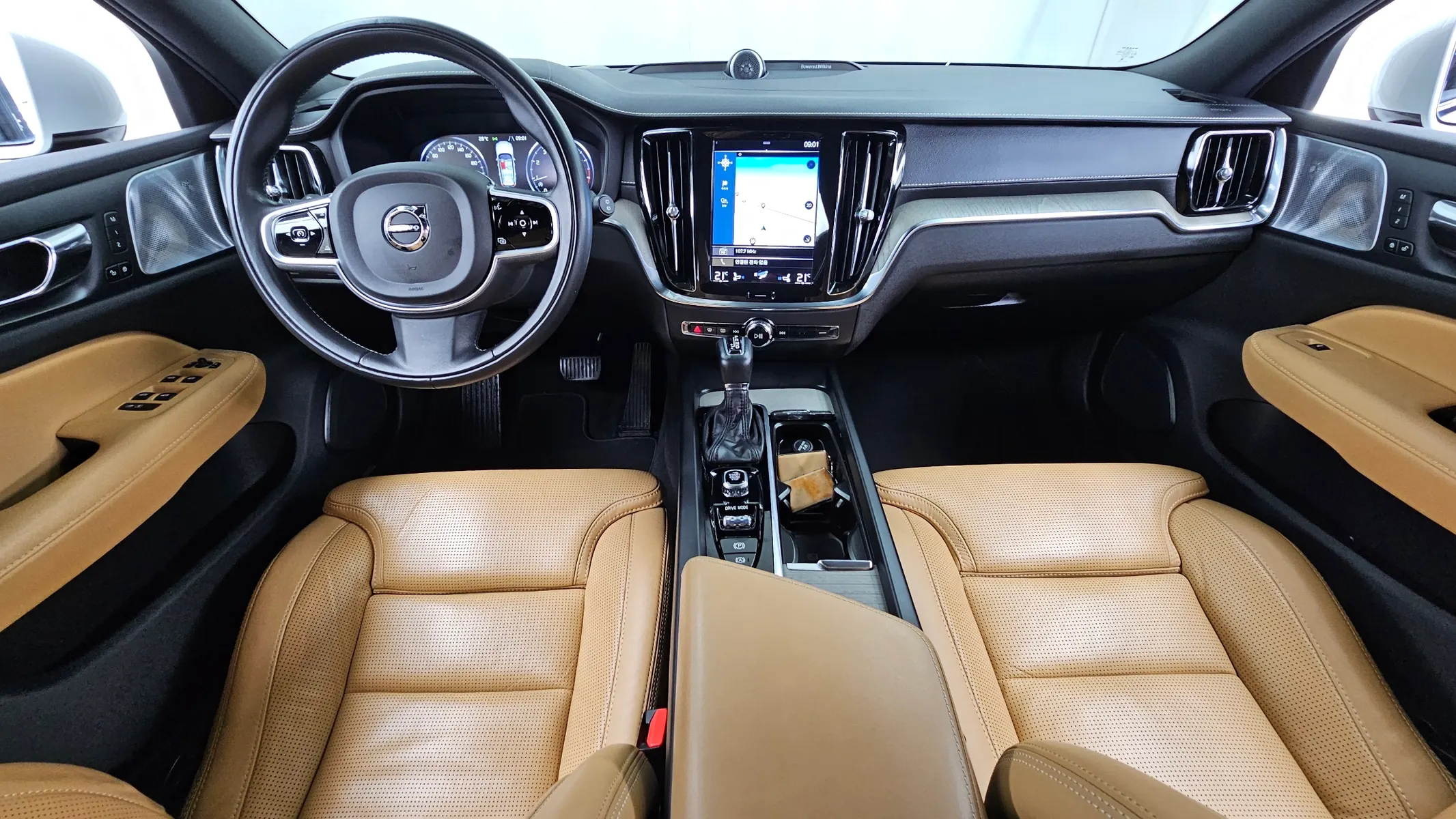 Volvo V60 2 T5 AWD 2019 4/5