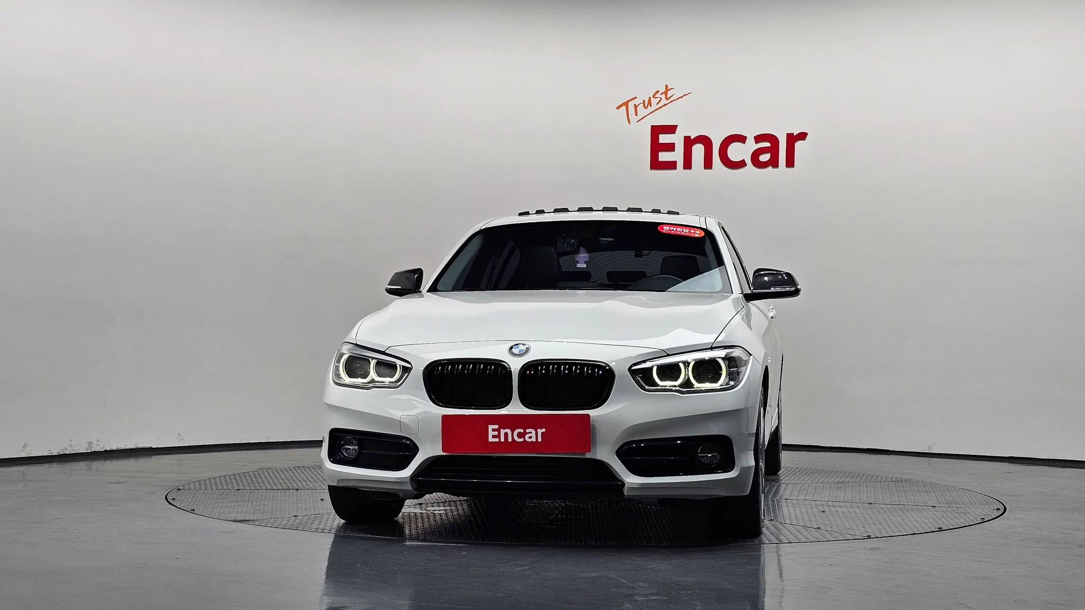 BMW 1 Series (F20) 118d 5 2019 2/33