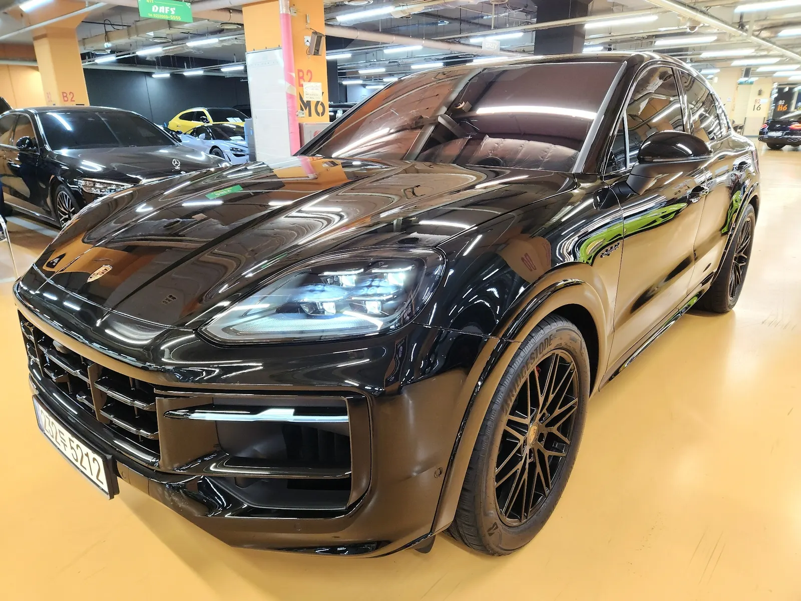 Porsche (PO536) 3.0 S E- 2025 2/21