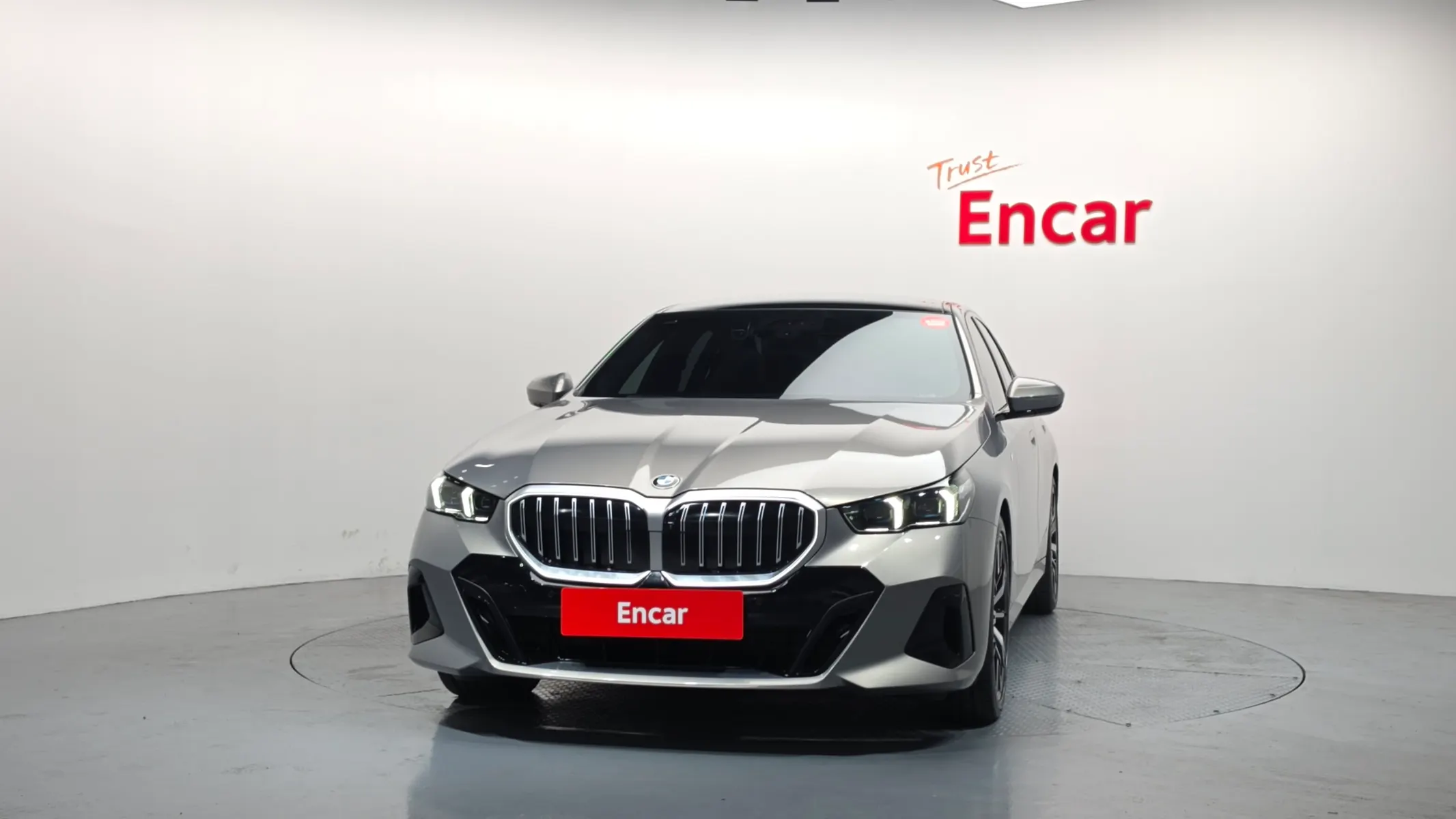 BMW 5 Series (G60) 530i xDrive M 2025 3/21