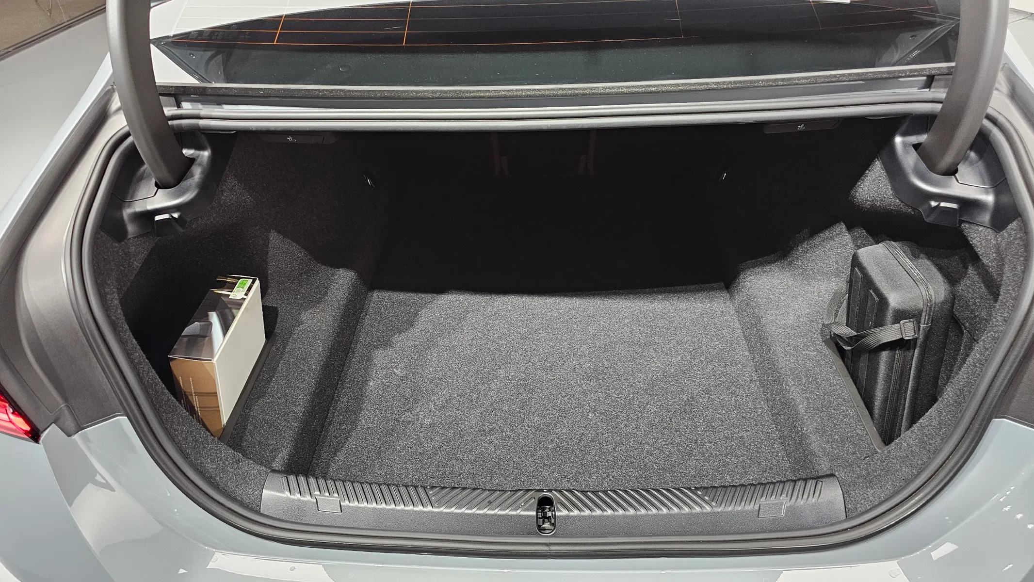 BMW 5 Series (G60) 530i xDrive M 2025 33/34