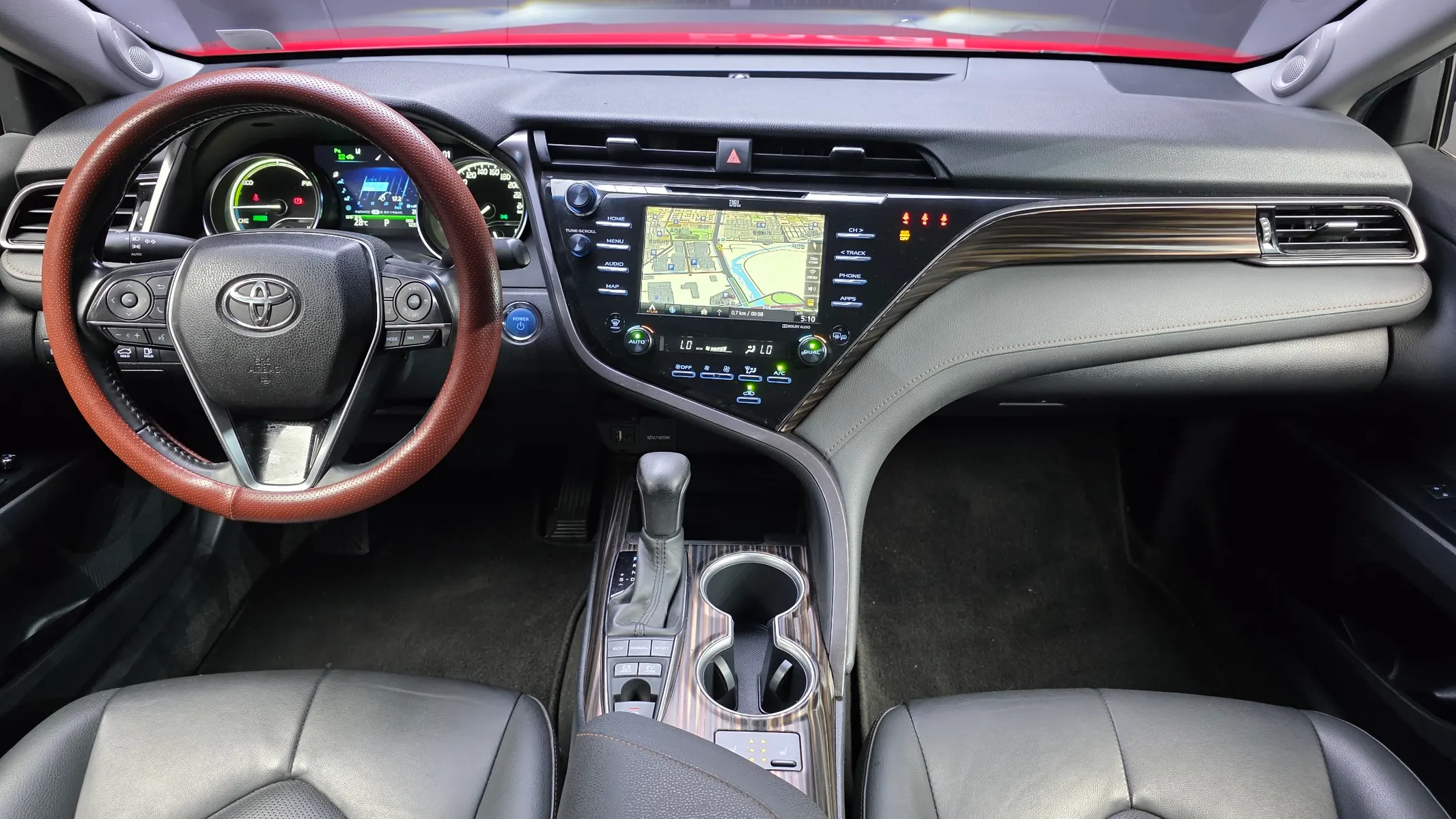 Toyota (XV70) 2.5 XLE 2019 4/5