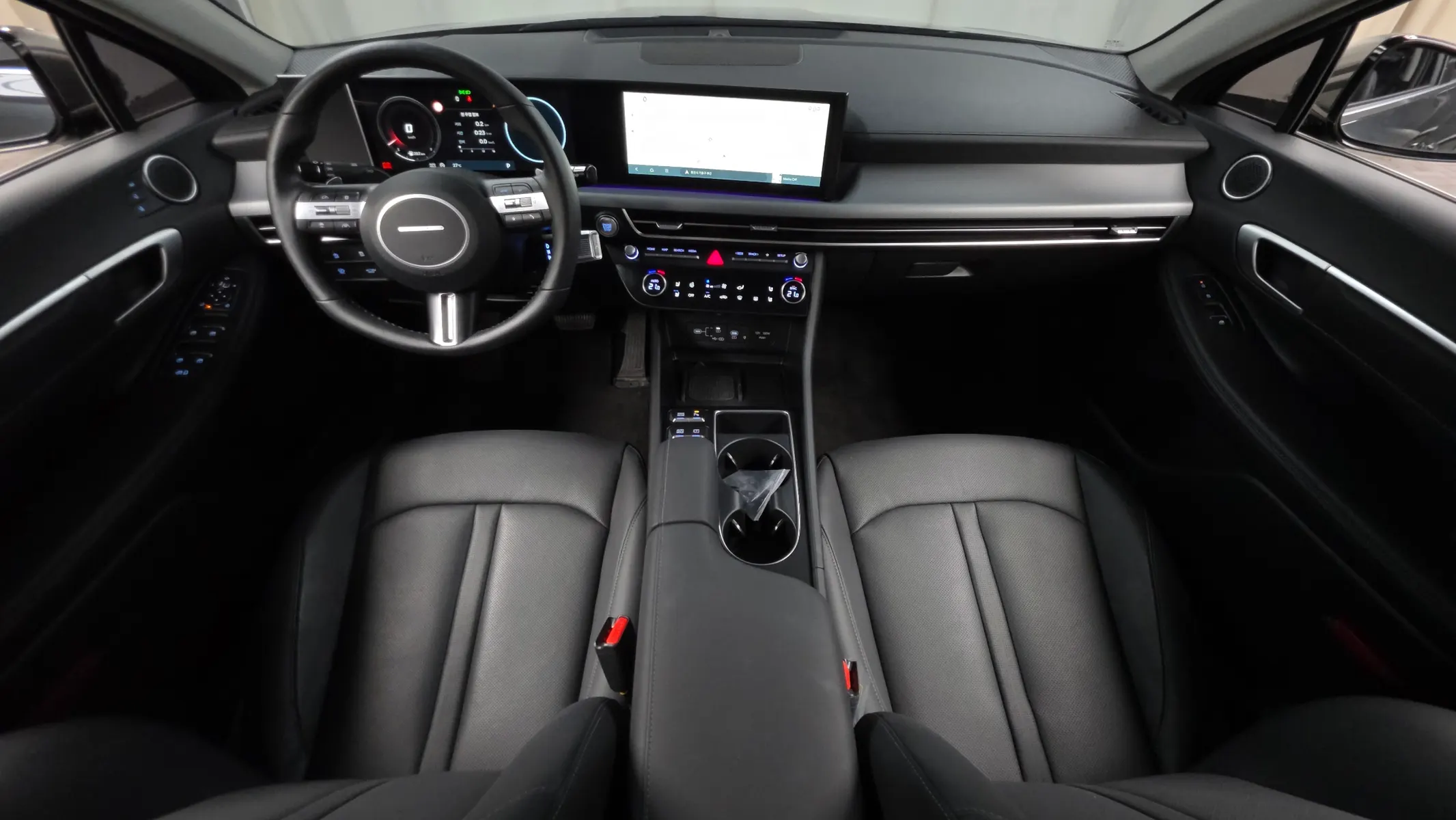 Hyundai (DN8) 2.0 2025 4/5