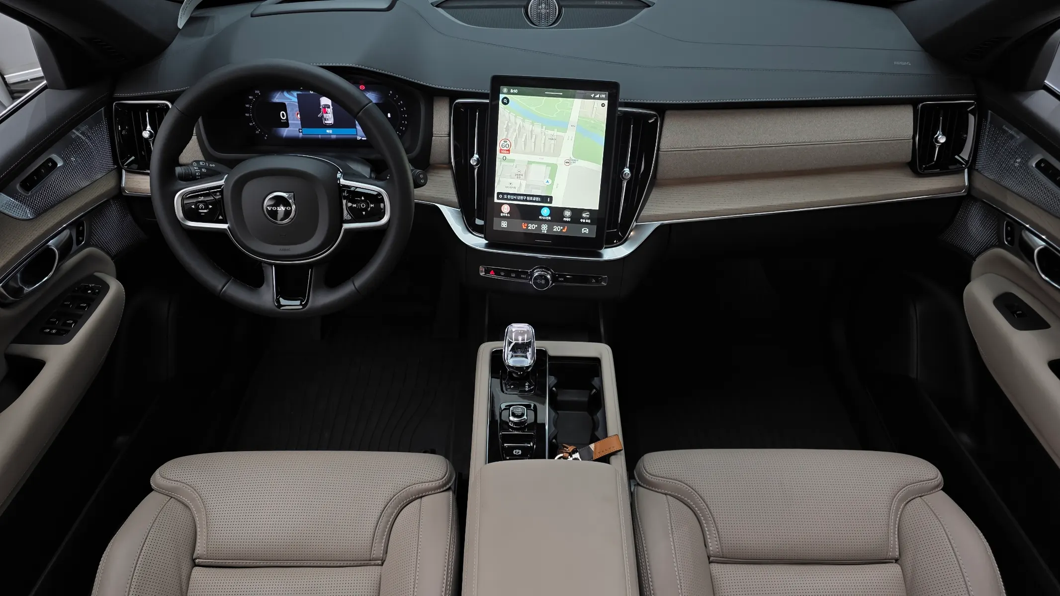 Volvo XC90 2 B6 2025 4/5