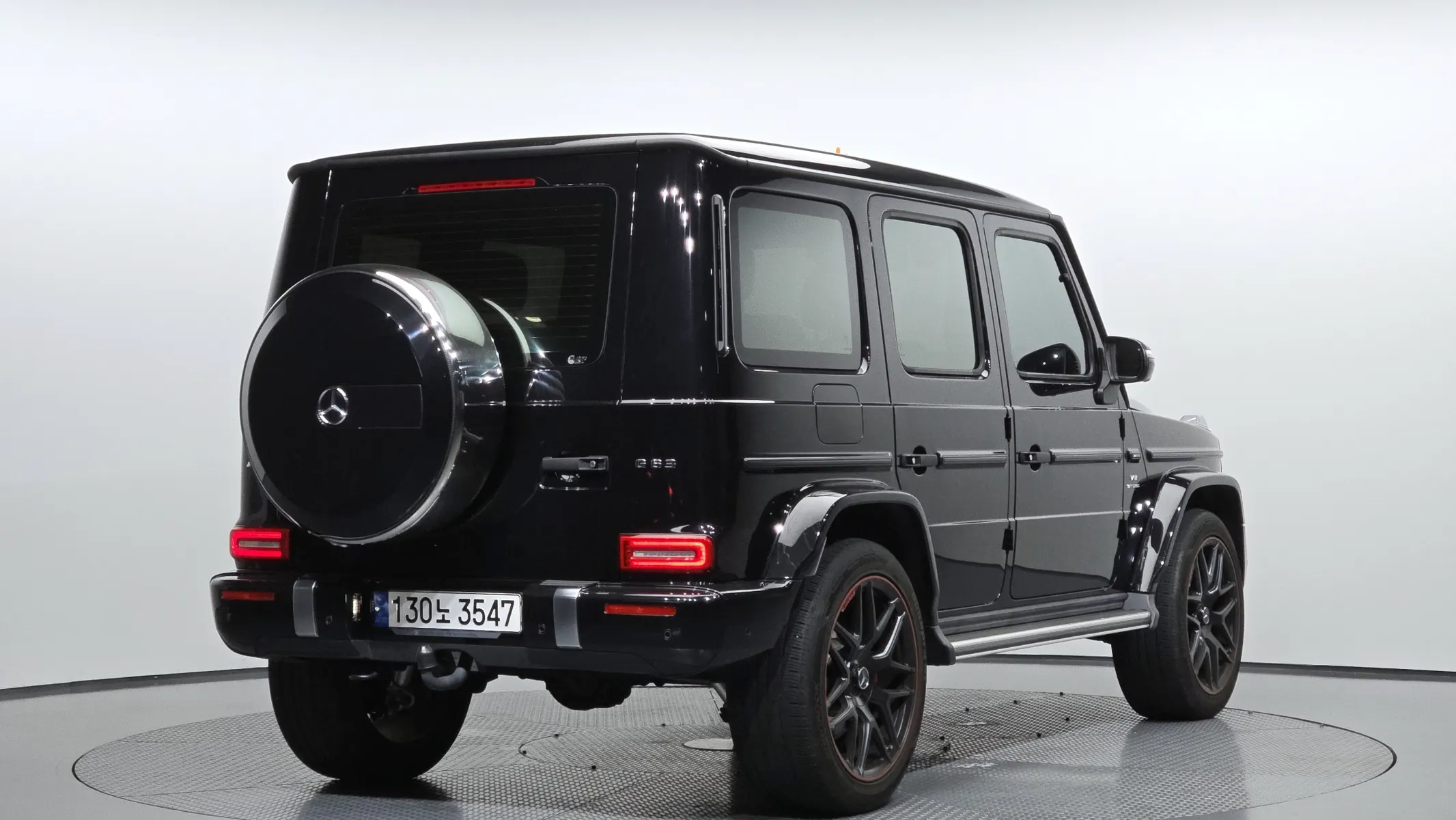 Mercedes-Benz G-Class W463b AMG G63 2021 2/33