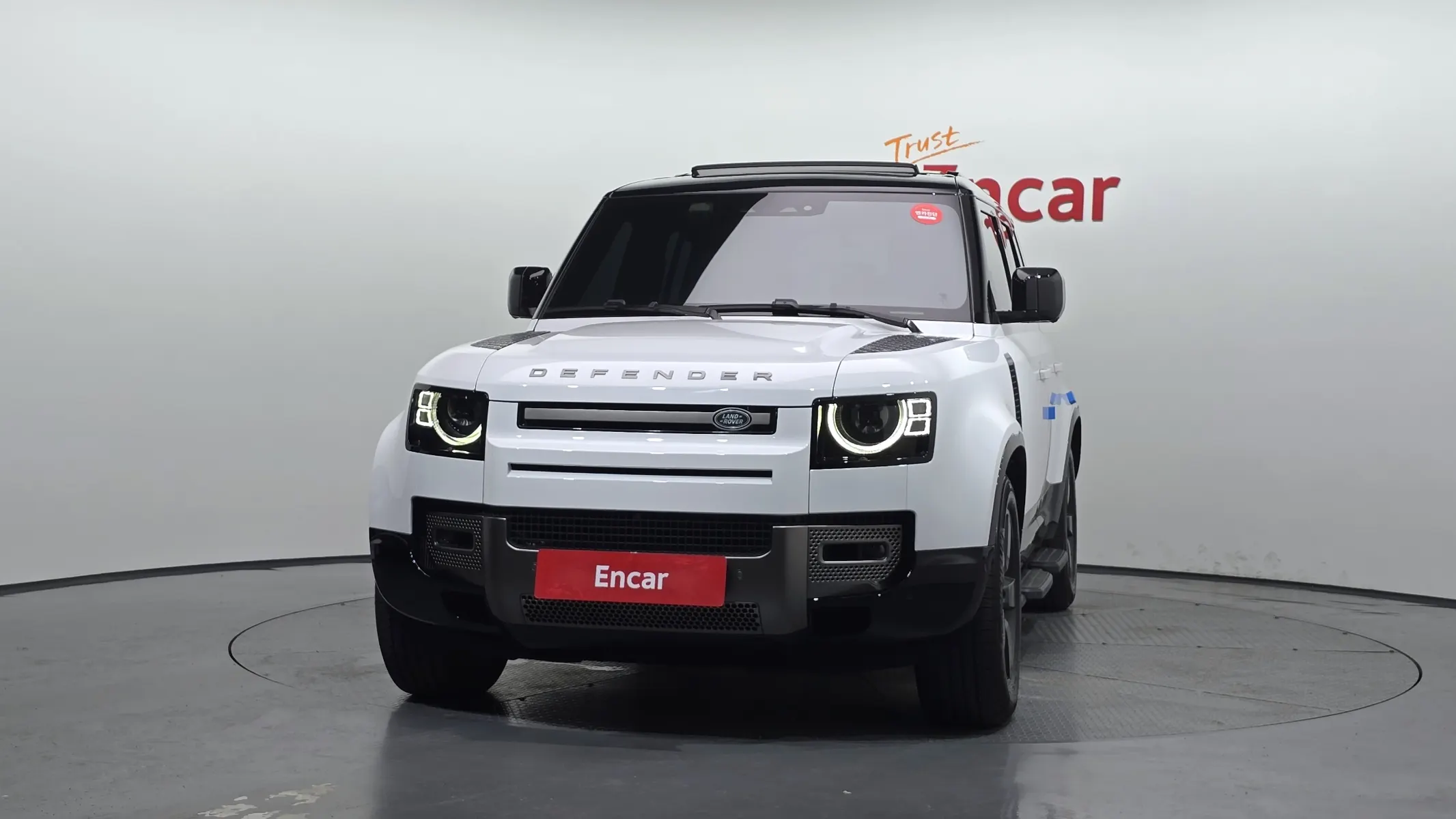 Land Rover (L663) 110 D300 X- HSE 2024 3/38