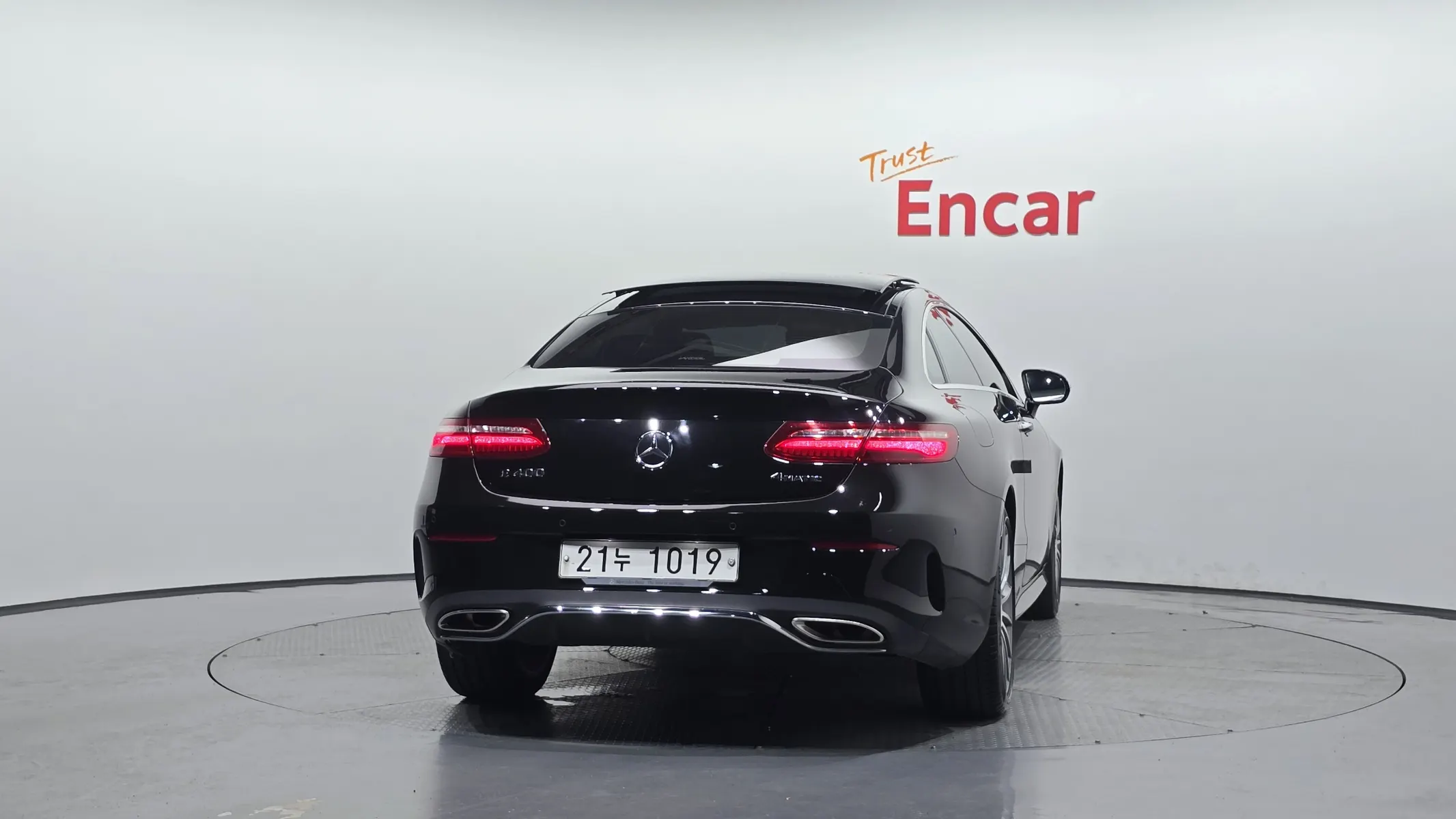 Mercedes-Benz E-Class W213 E400 4MATIC 2017 3/32
