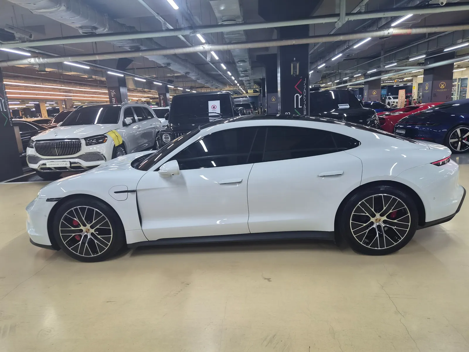 Porsche 타이칸 4S 2025 20/21