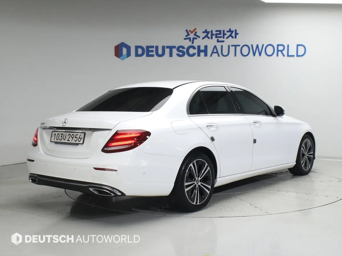 Mercedes-Benz E-Class W213 E300 2020 3/21