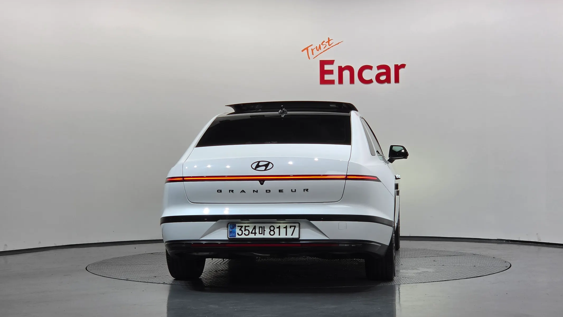 Hyundai (GN7) 2024 3/5