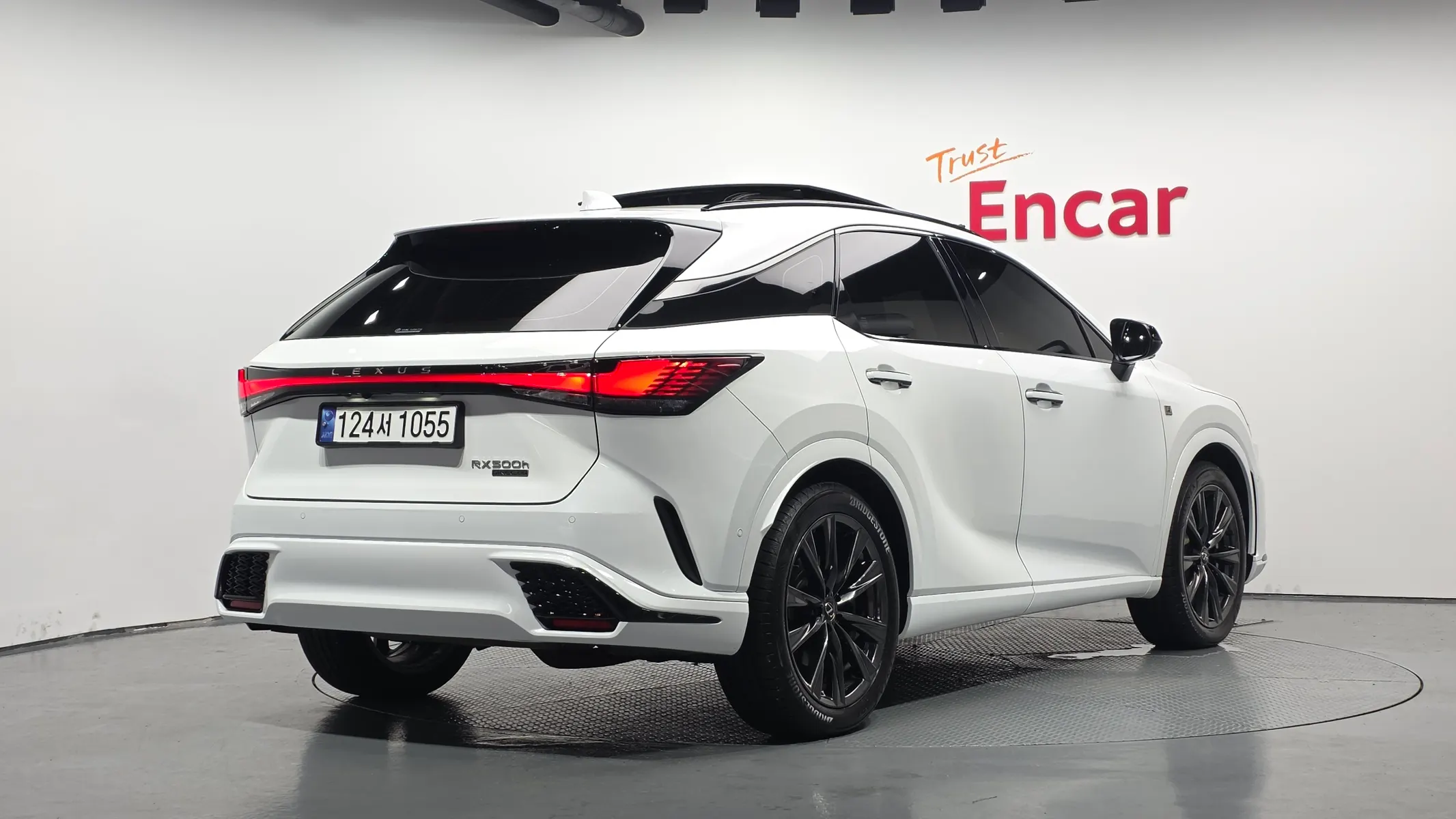 Lexus RX500h 5 F-Sport 2024 2/33