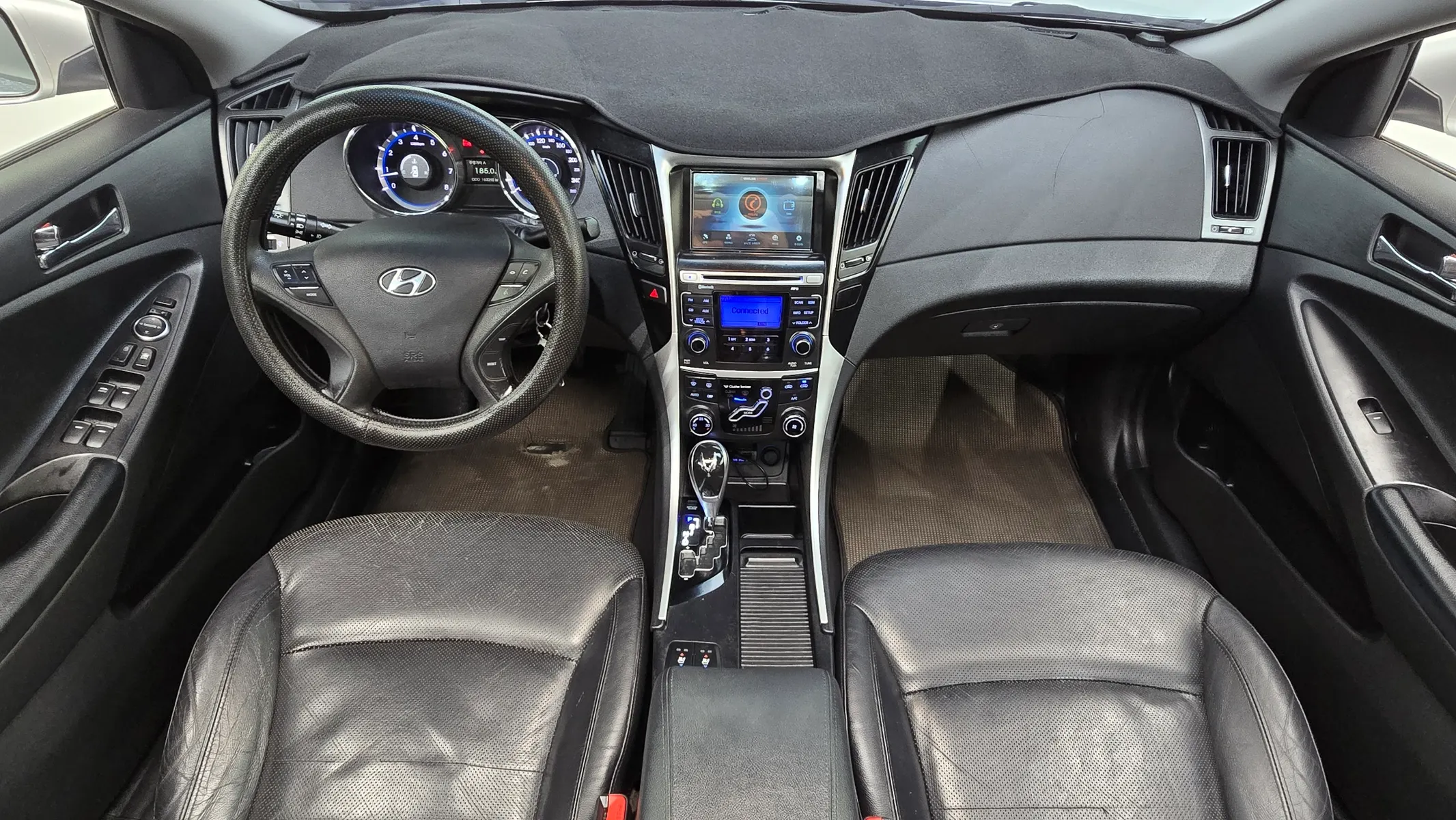 Hyundai YF LPI 2009 4/5