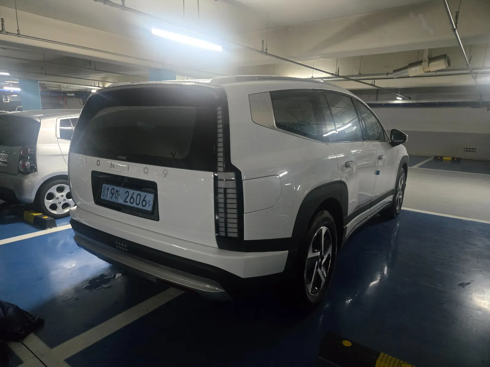 Hyundai 9 AWD 2026 2/16