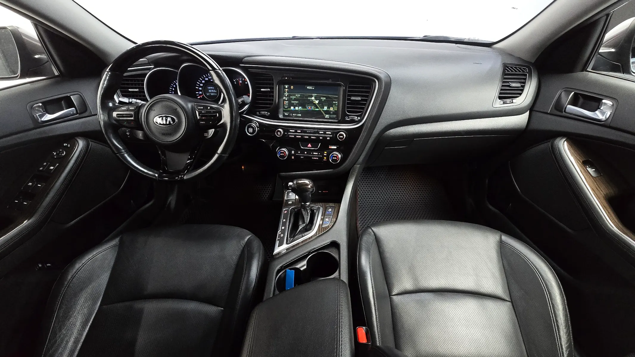 Kia K5 LPI () 2014 4/5