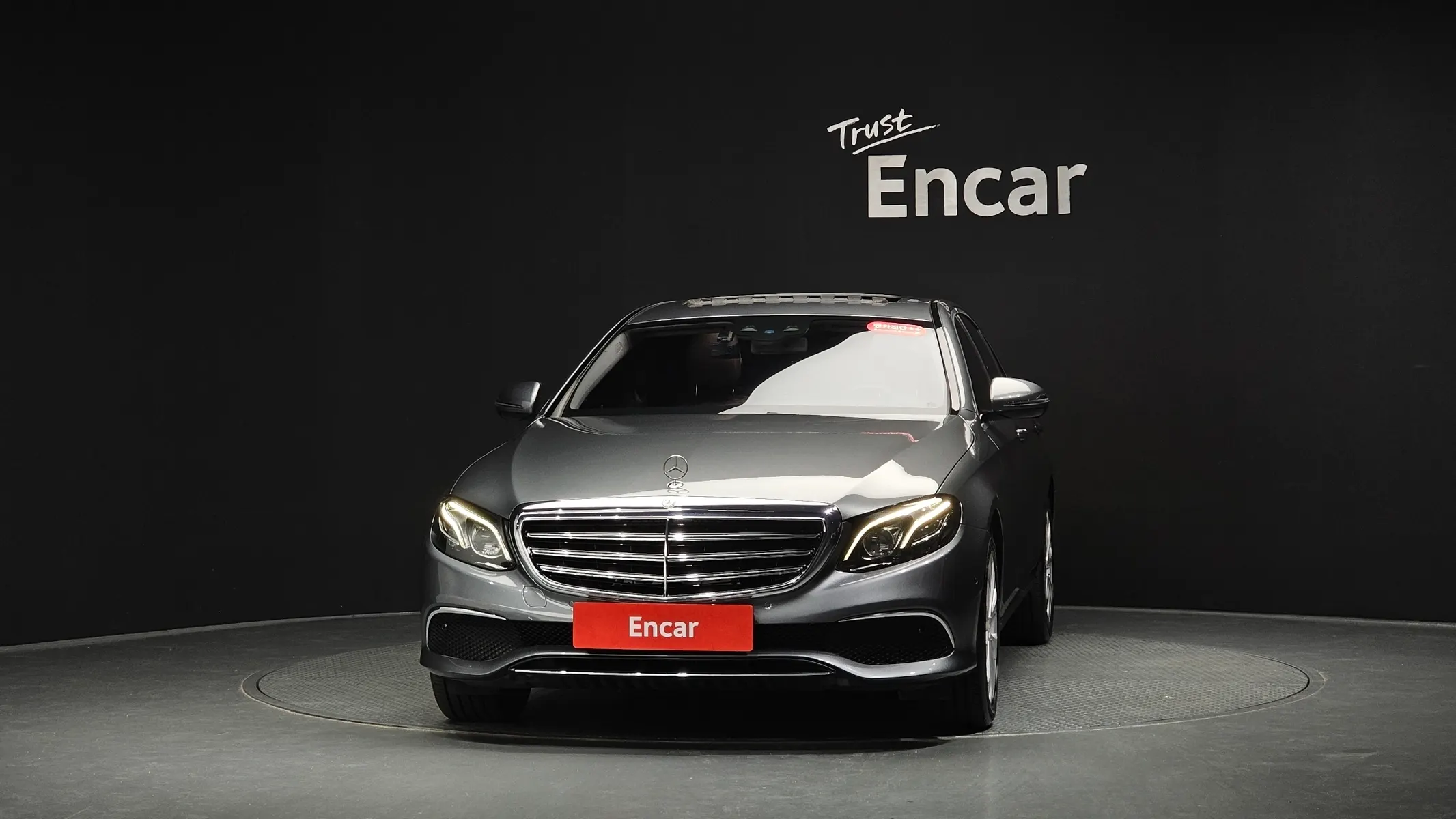 Mercedes-Benz E-Class W213 E220d 2016 2/35