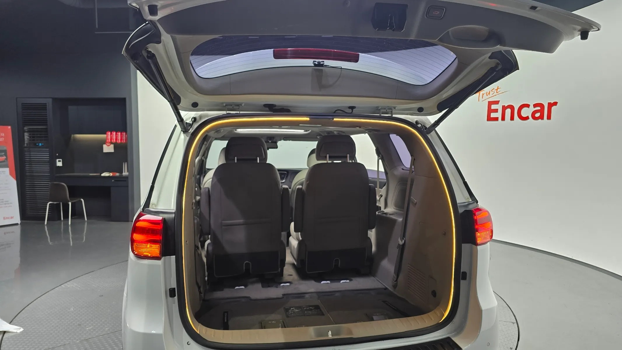 Kia 카니발 7 2018 31/32