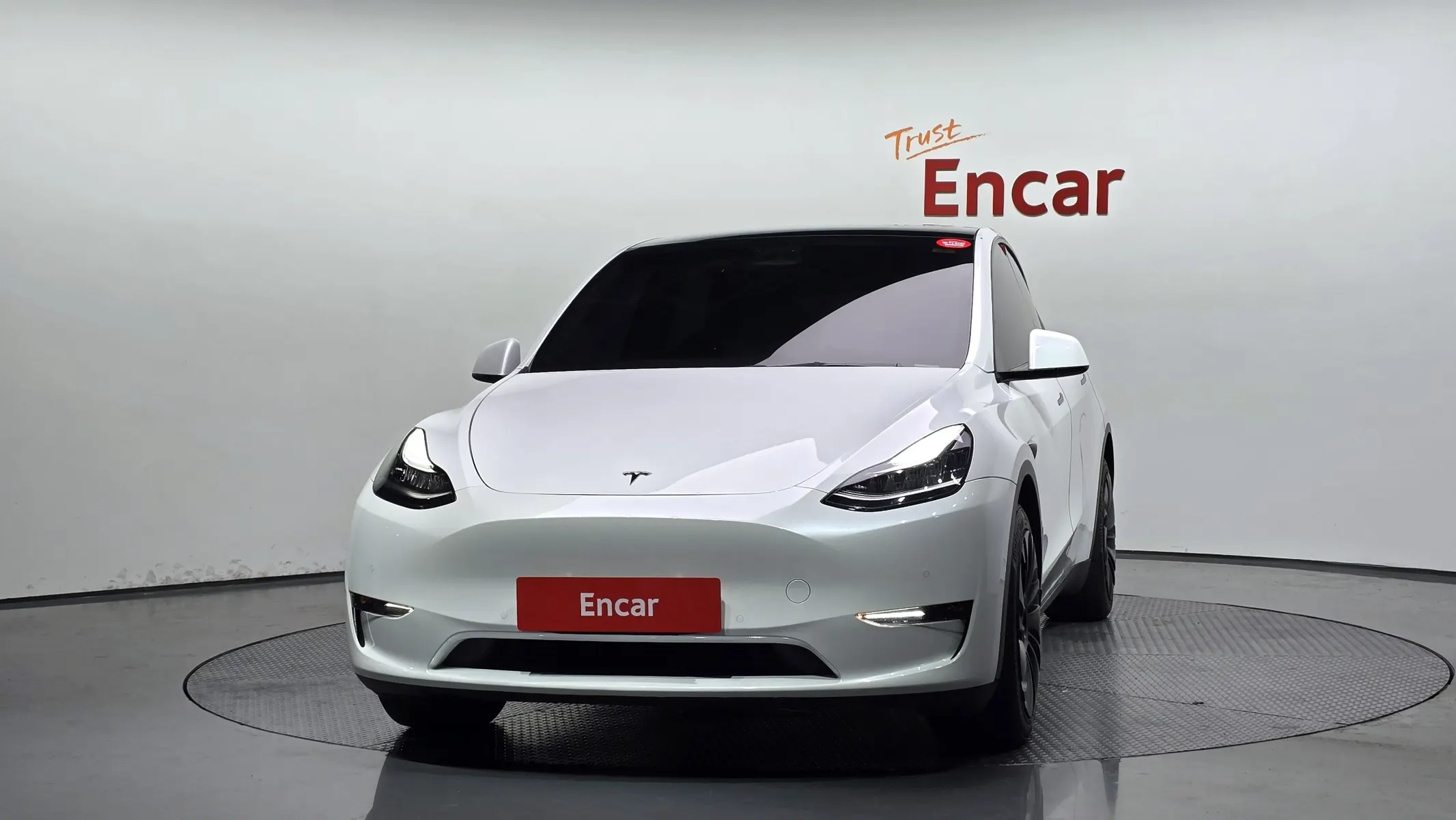 Tesla Y AWD 2022 2/5