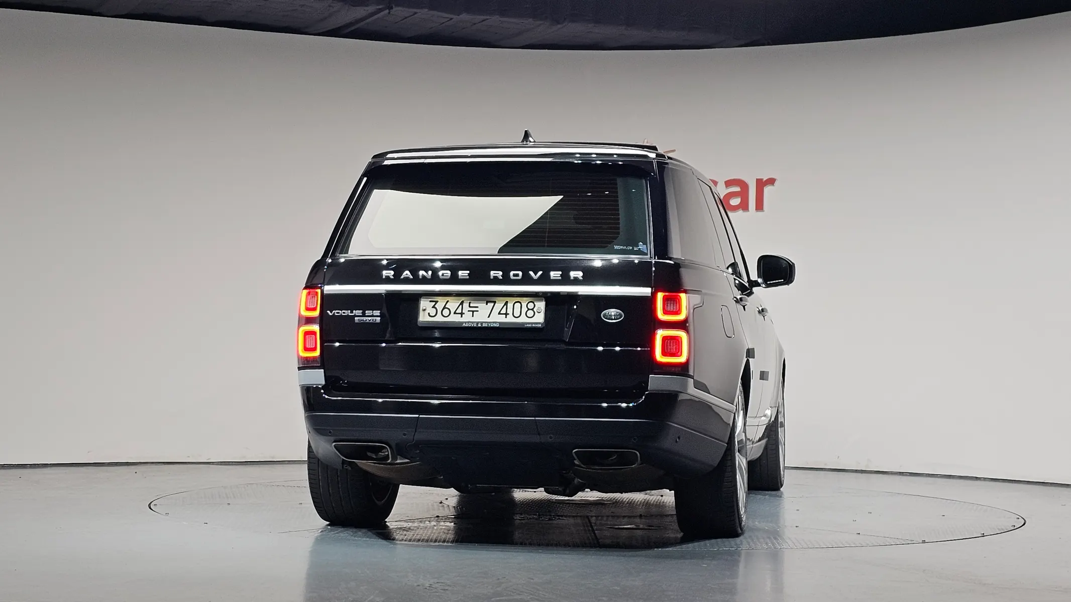 Land Rover 4 4.4 SDV8 Vogue SE 2019 3/40