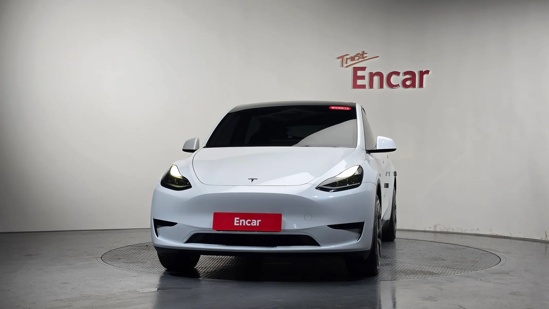Tesla Y RWD 2024 2/5
