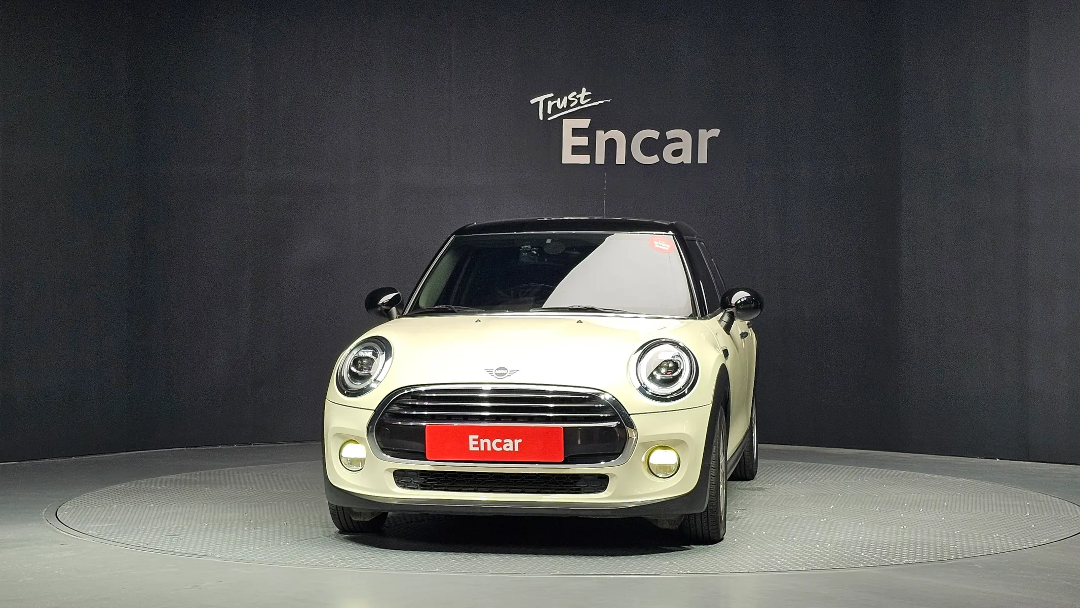 MINI 쿠퍼 5 2019 2/5